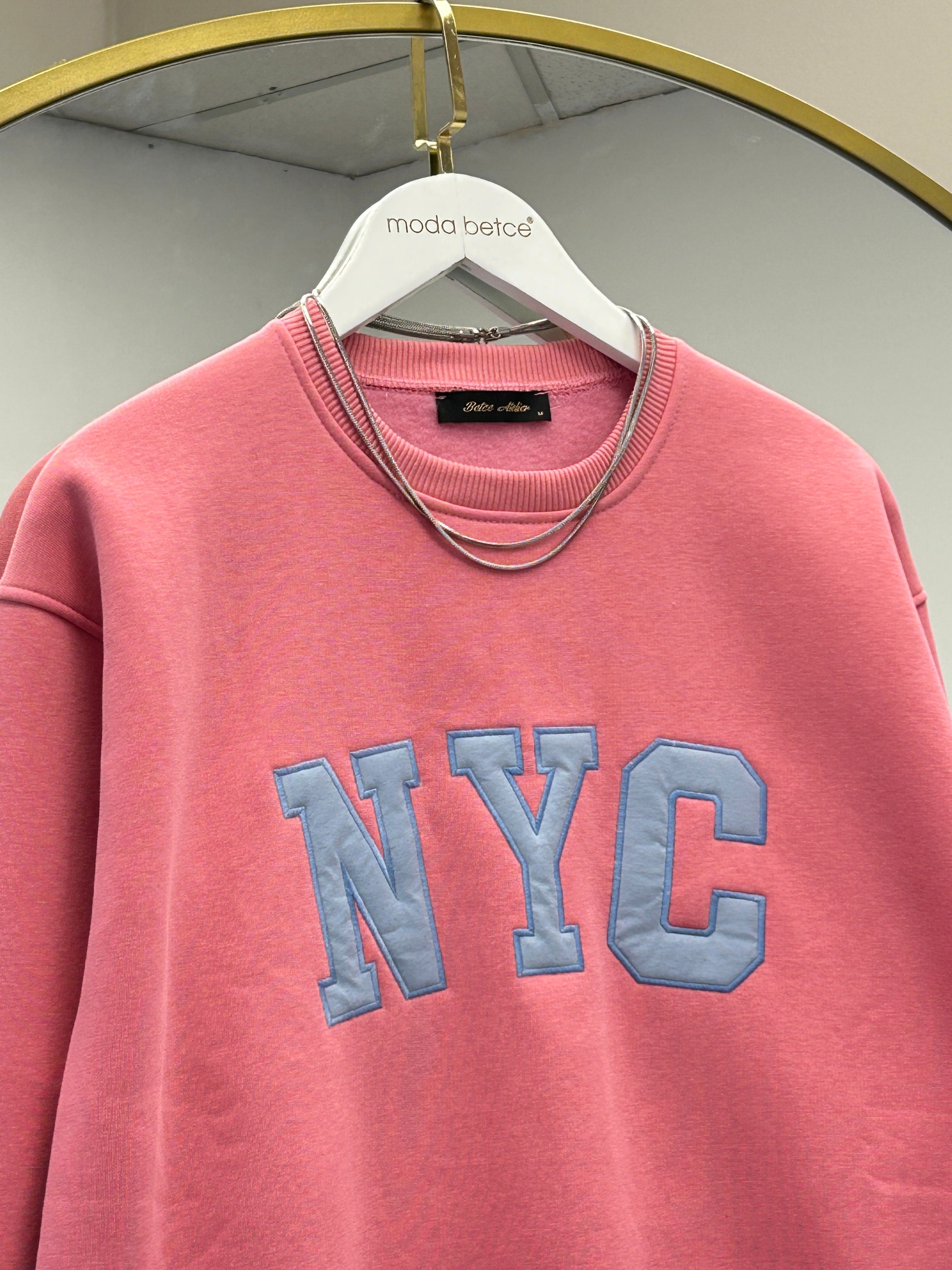 NYC nakışlı sweat pembe