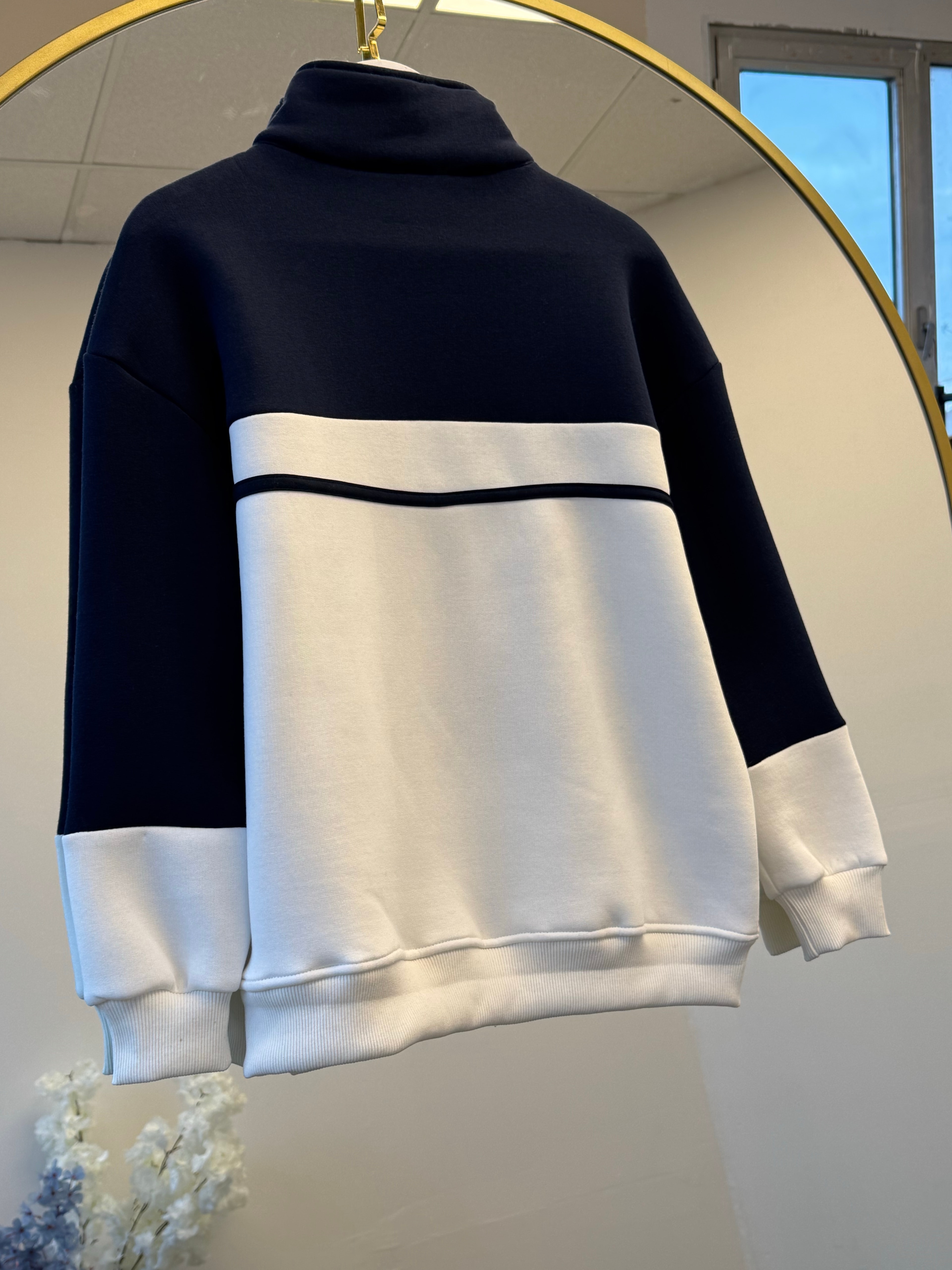 94 Nakışlı sweat Beyaz