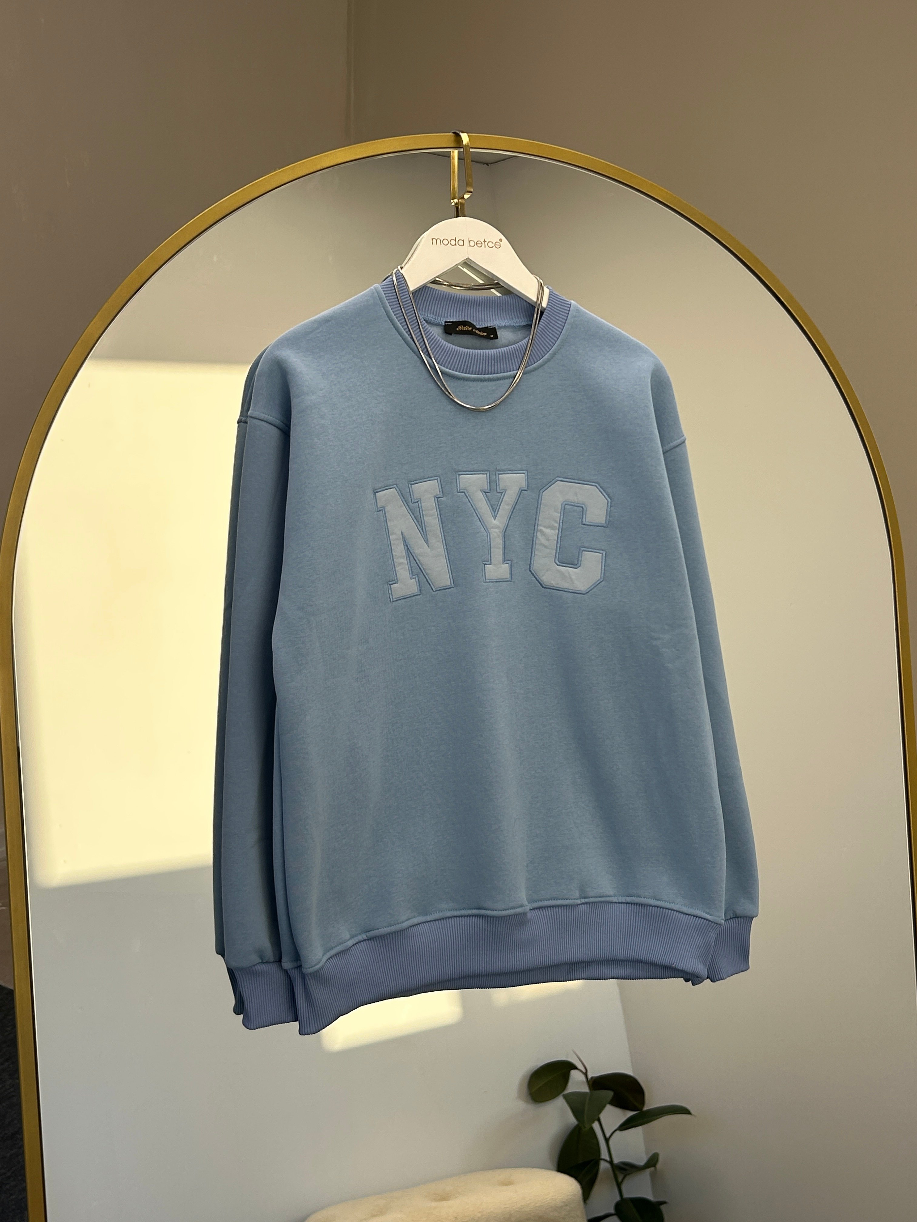 NYC nakışlı sweat 
