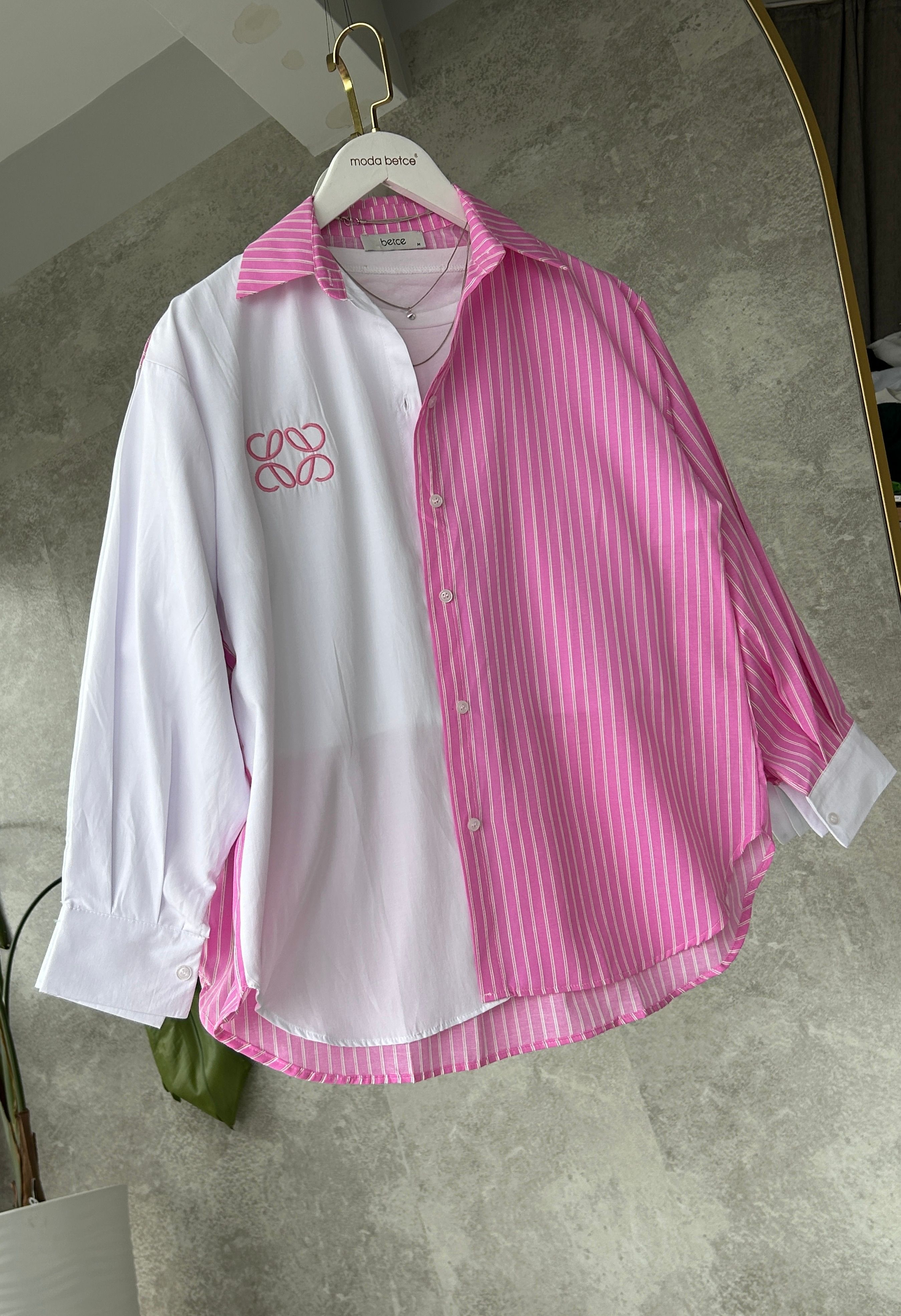 Royal Nakışlı Çizgili Pembe Gömlek