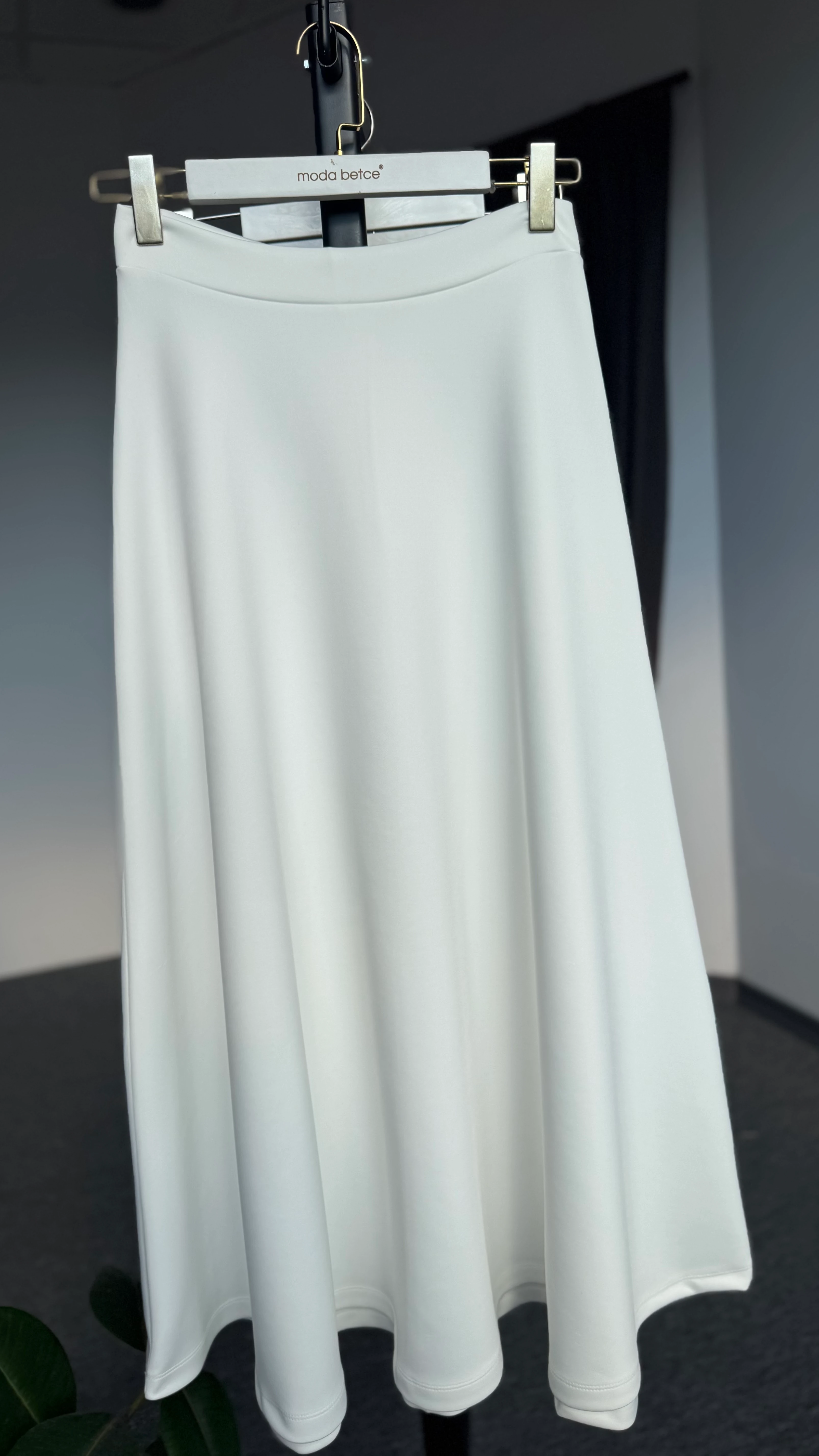 Scuba etek Beyaz