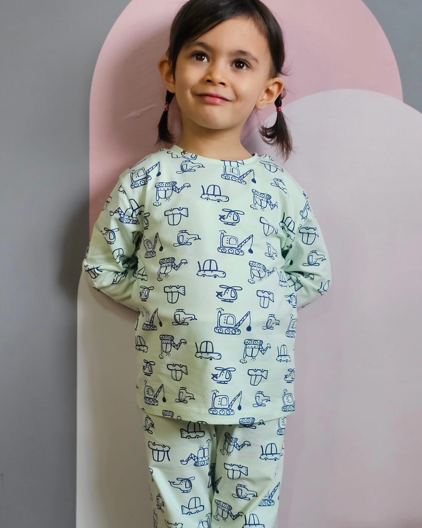 Manşetli Unisex Yeşil Araç Desenli Çocuk Pijama Takımı