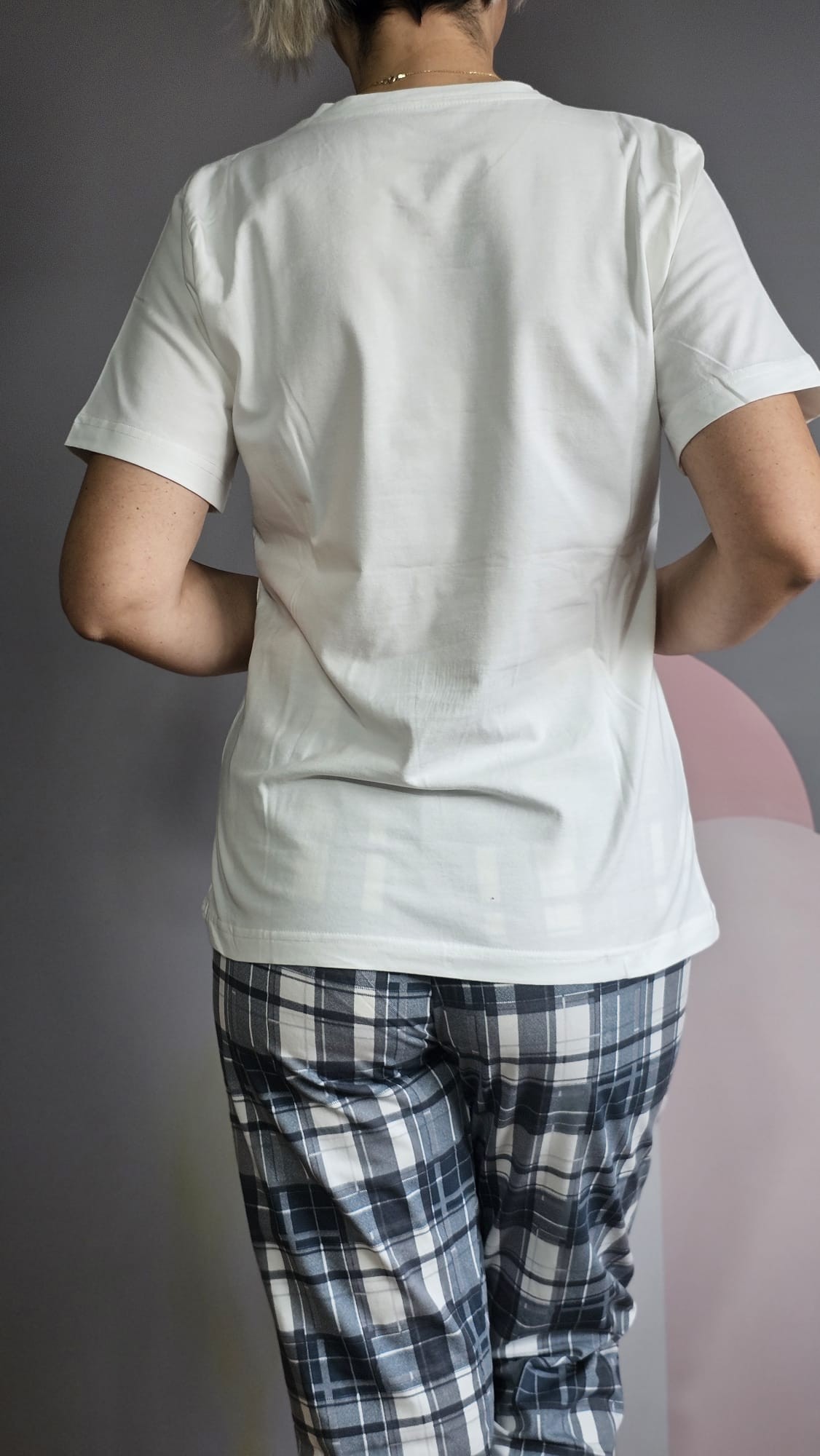 Manşetli Beyaz Gri Ekoseli Kadın Pijama Takımı