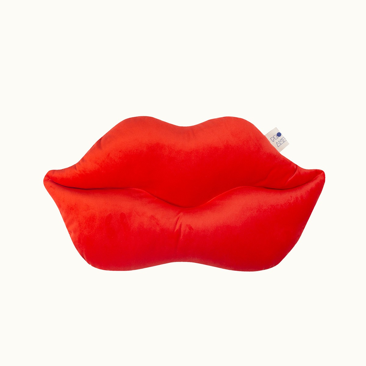 Kiss Yastık
