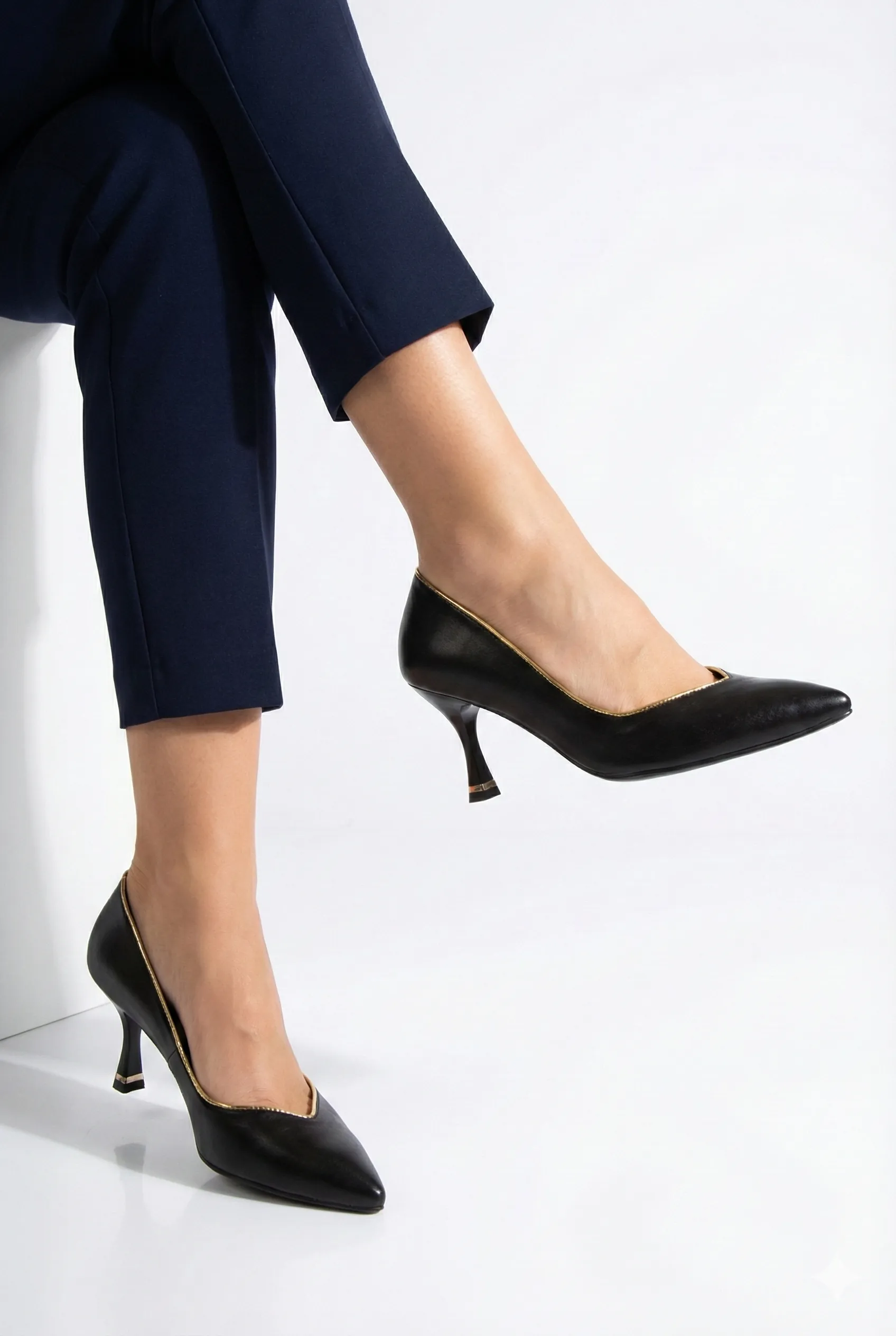 ALİZA Kadın Altın Ökçe Şık Topuklu Ayakkabı