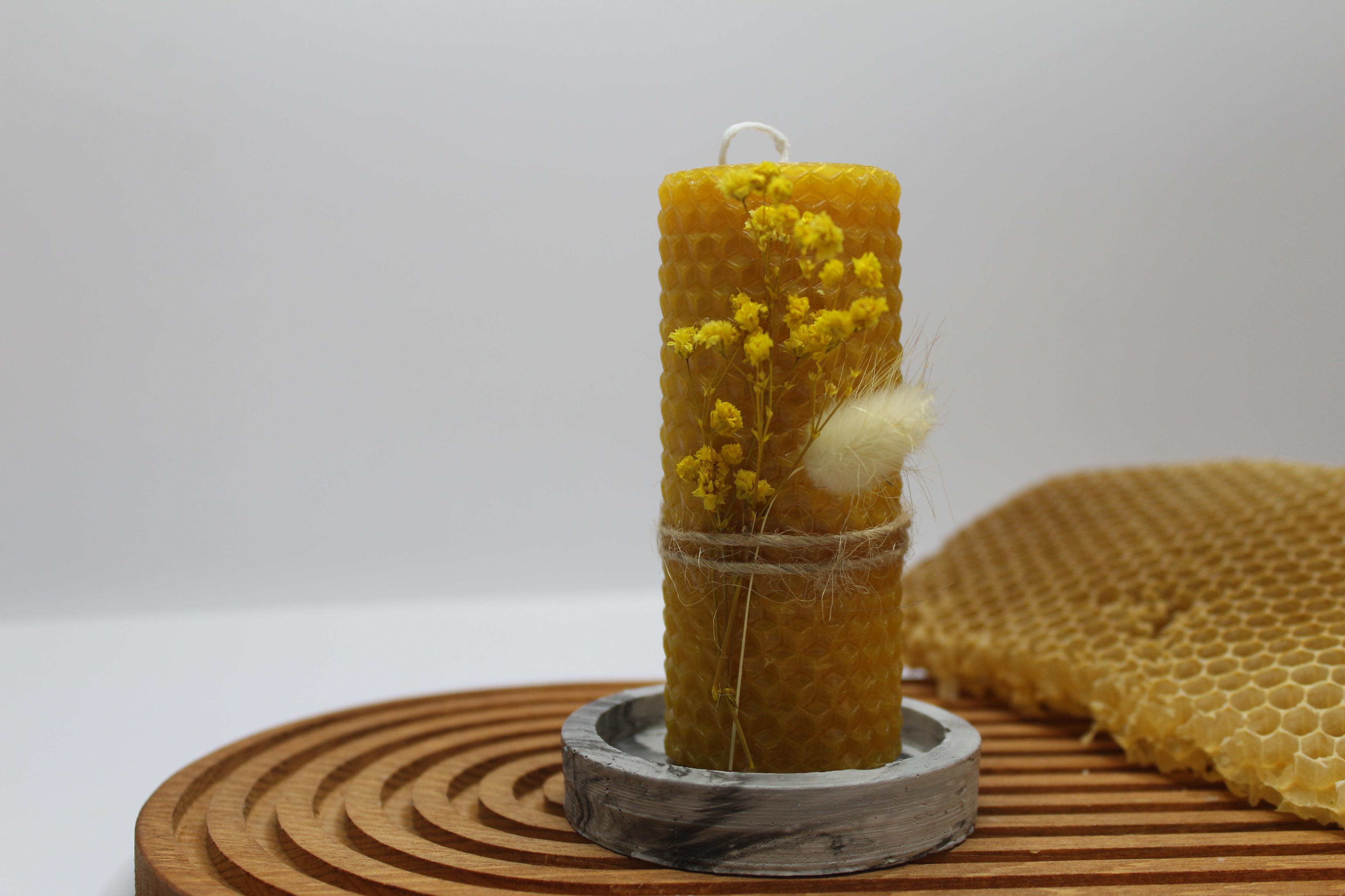 APICRAFT BEESWAX CANDLE HONEYCOMB WRAPPED + MINI CANDLE HOLDER