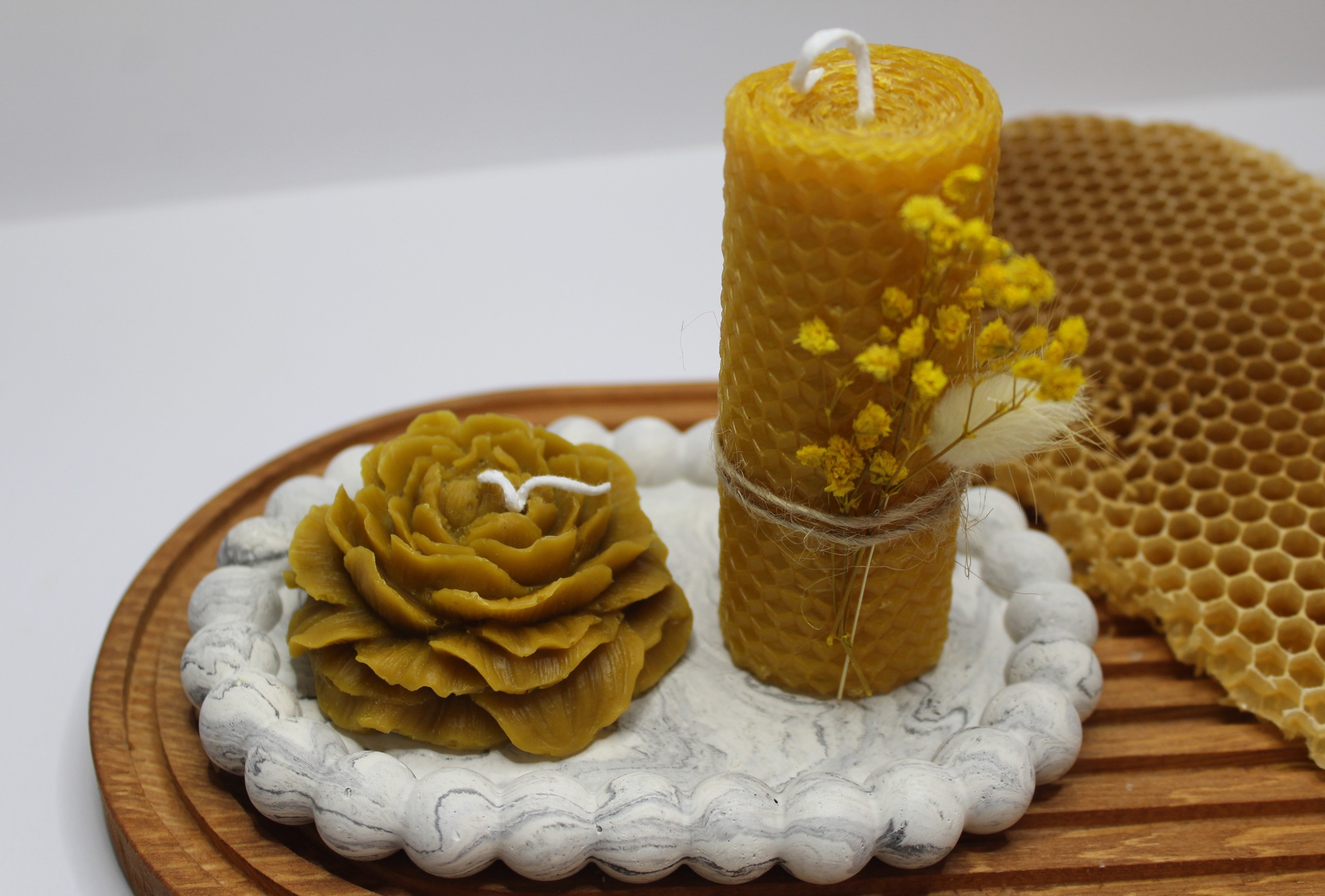 APICRAFT WAX CANDLE SET HONEYCOMB WRAP CANDLE + PEONY CANDLE SET