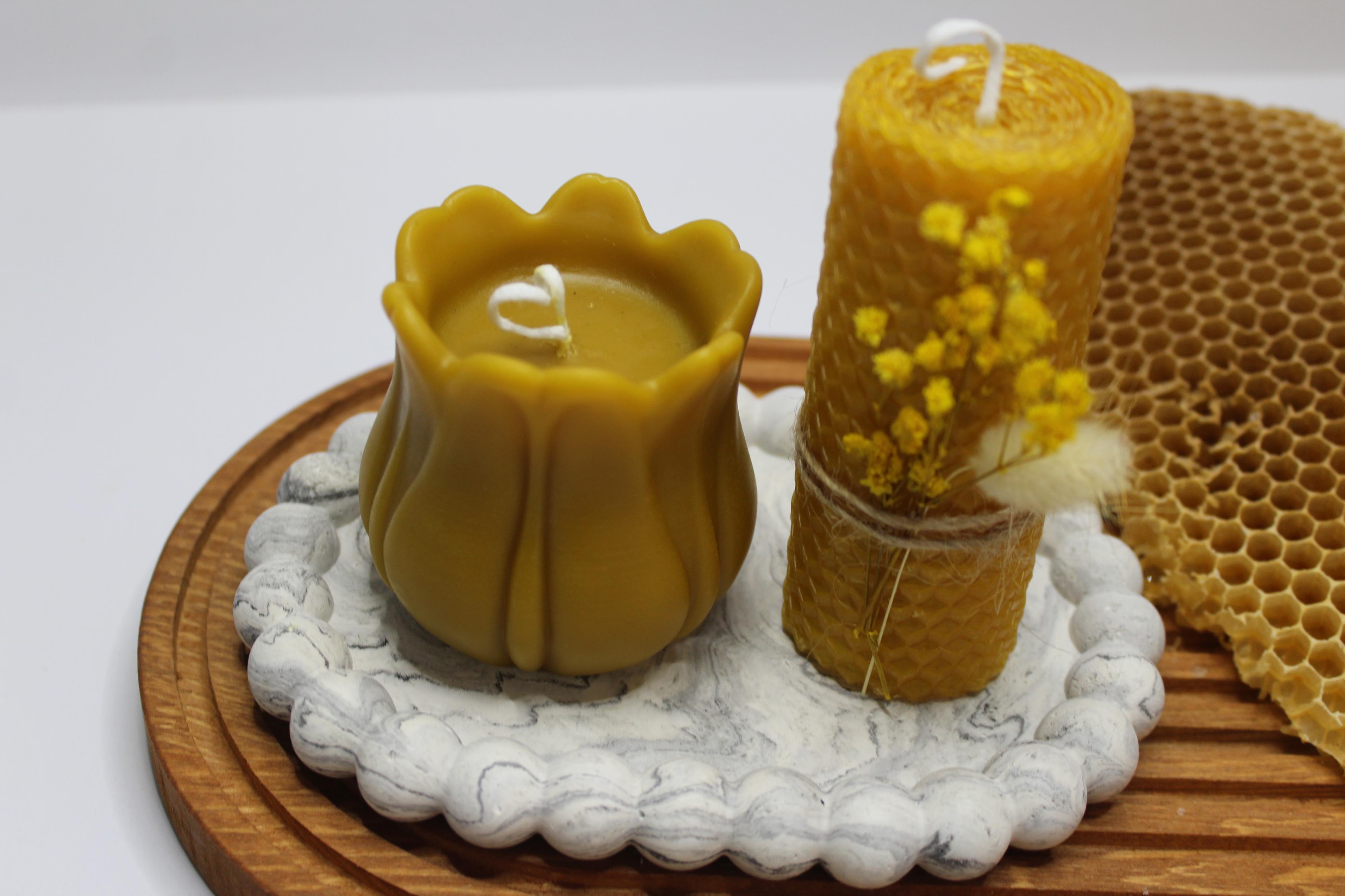 APICRAFT BEESWAX CANDLE TULIP ROSE + HONEYCOMB WRAP CANDLE + BUBBLE DECORATIVE PLATE