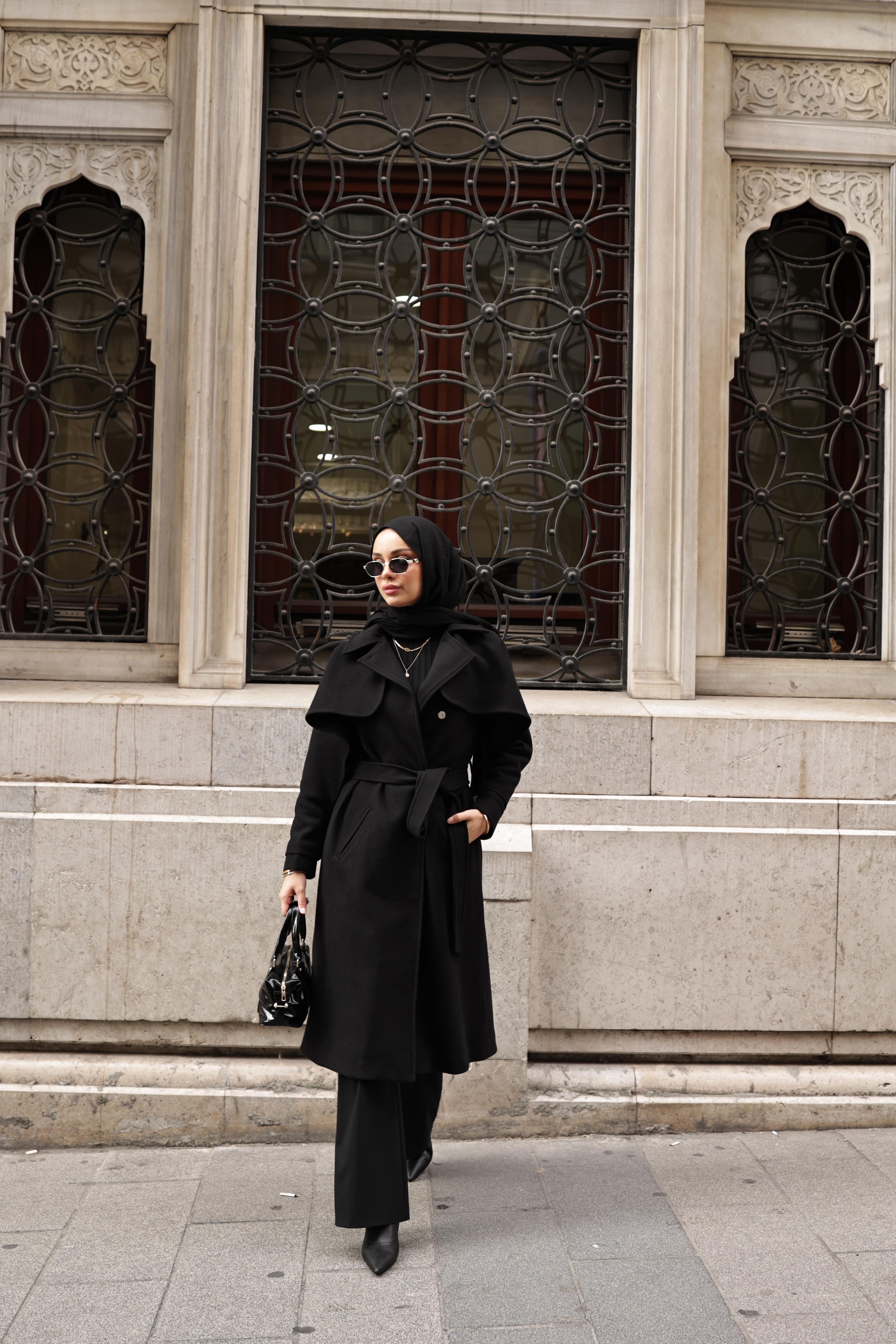 Pelerinli Midi Kaşe Kaban - Siyah