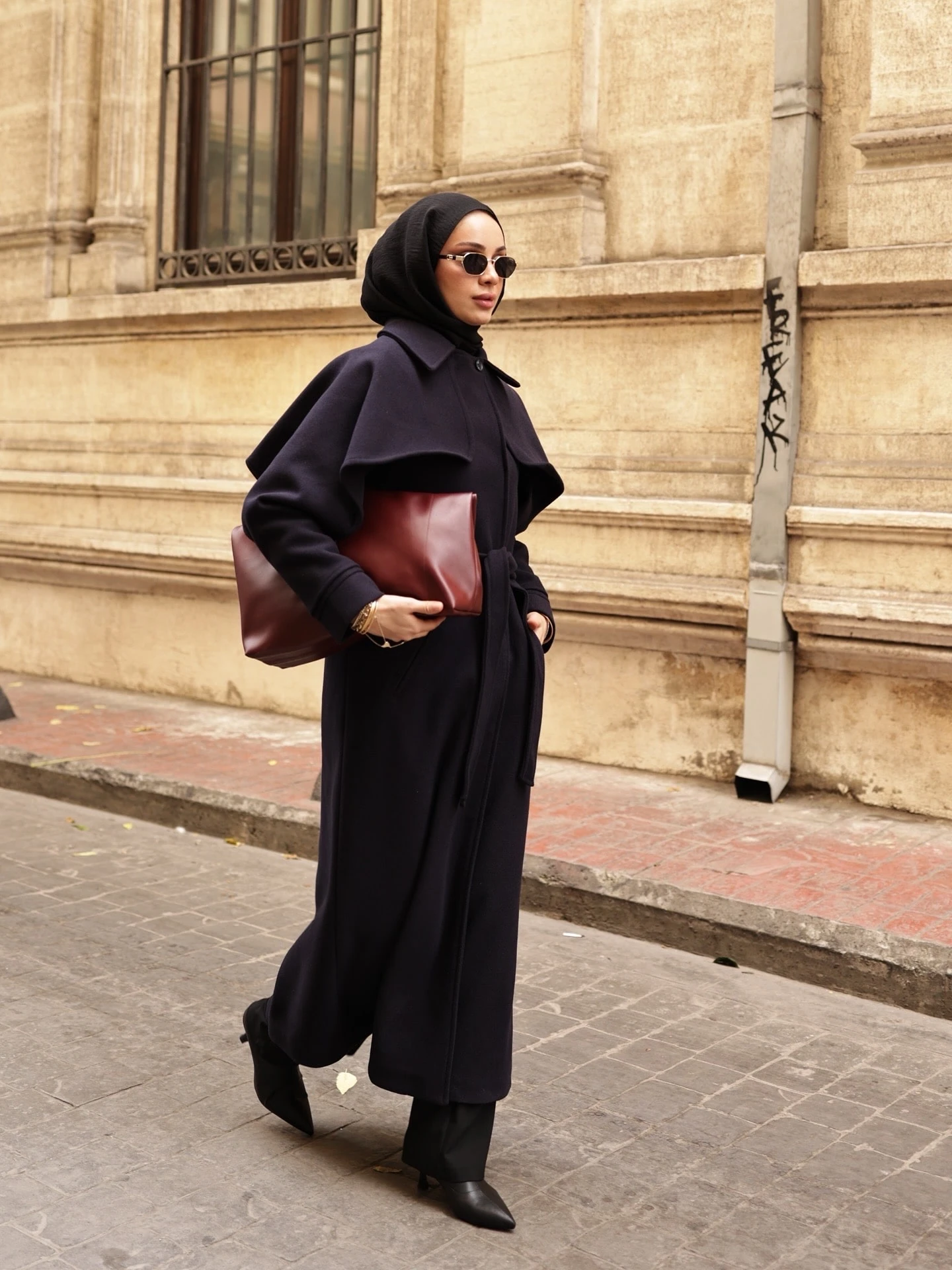 Pelerinli Tam Boy Kaşe Kaban - Lacivert