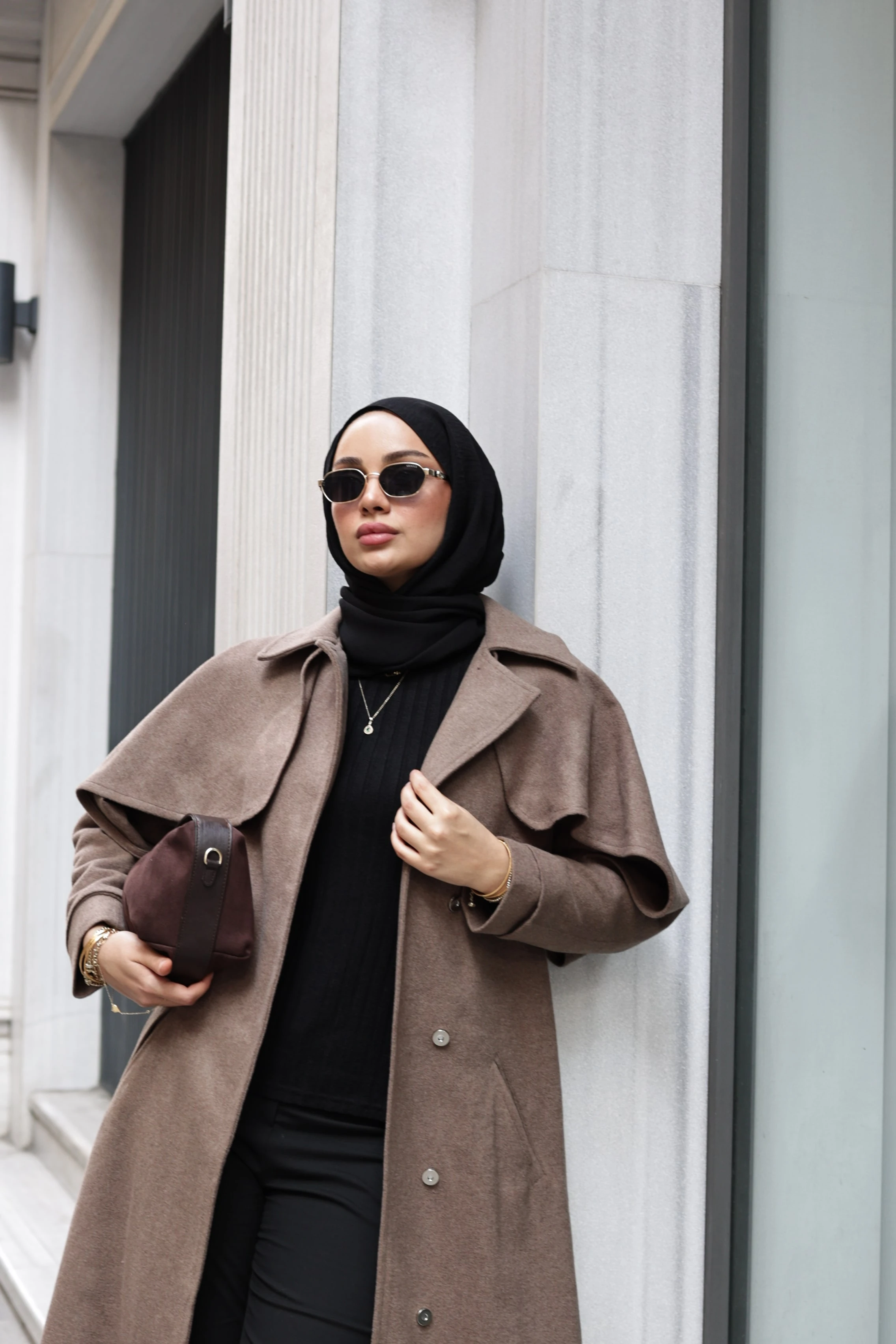 Pelerinli Midi Kaşe Kaban - Bej