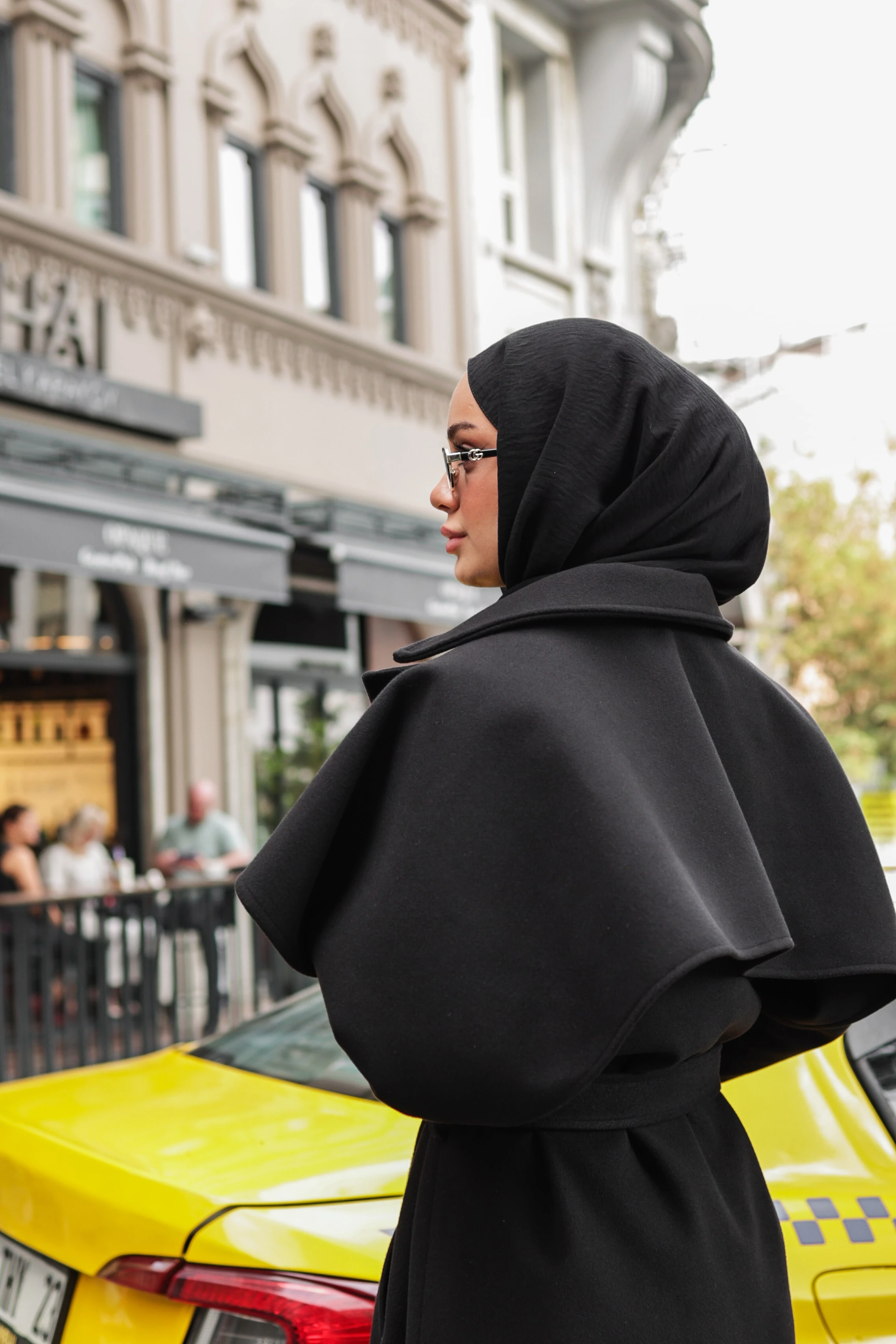 Pelerinli Tam Boy Kaşe Kaban