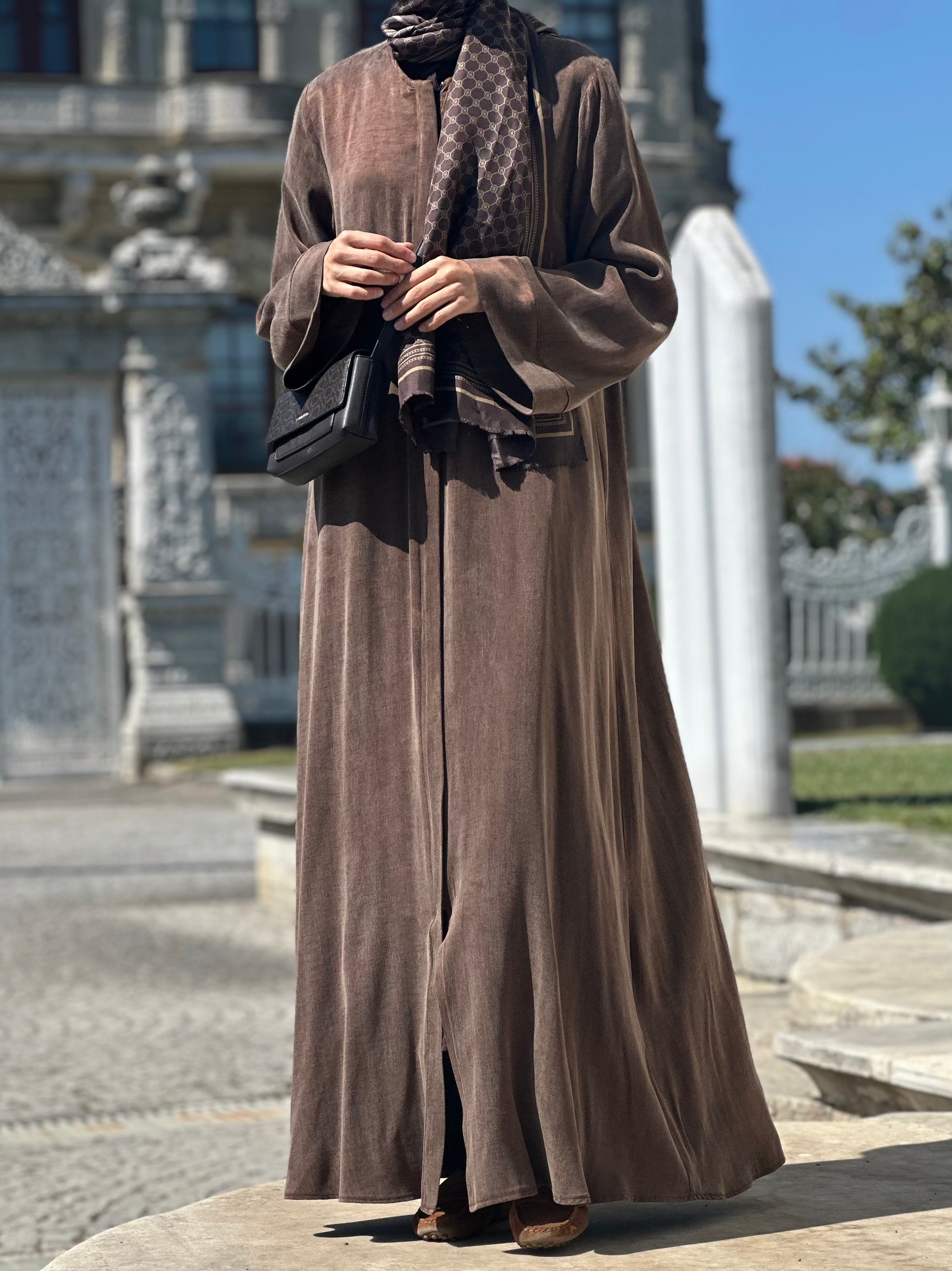 Koyu Kahve Abaya