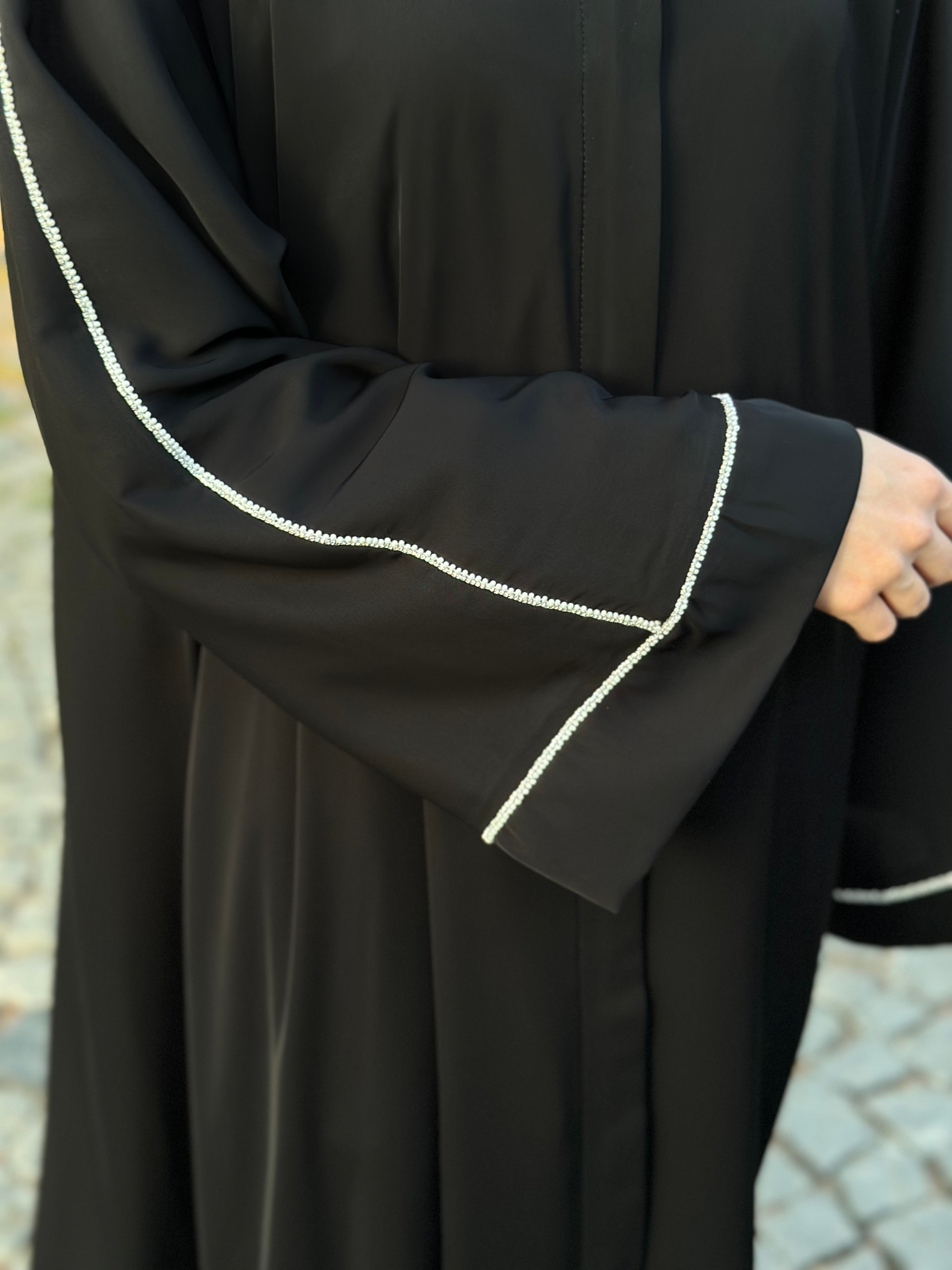 Şerit Taşlı Abaya