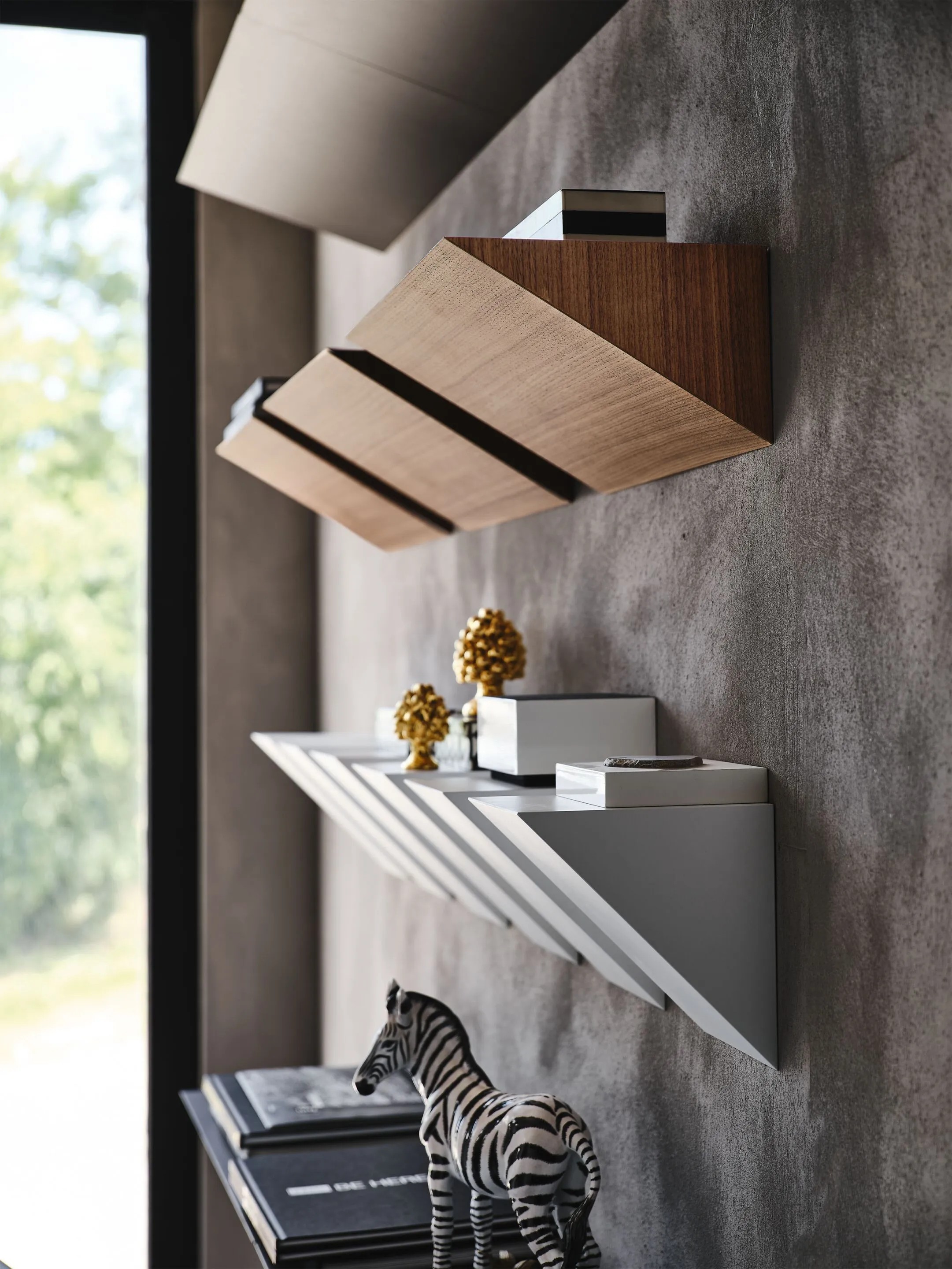 DOLA Wooden wall shelf