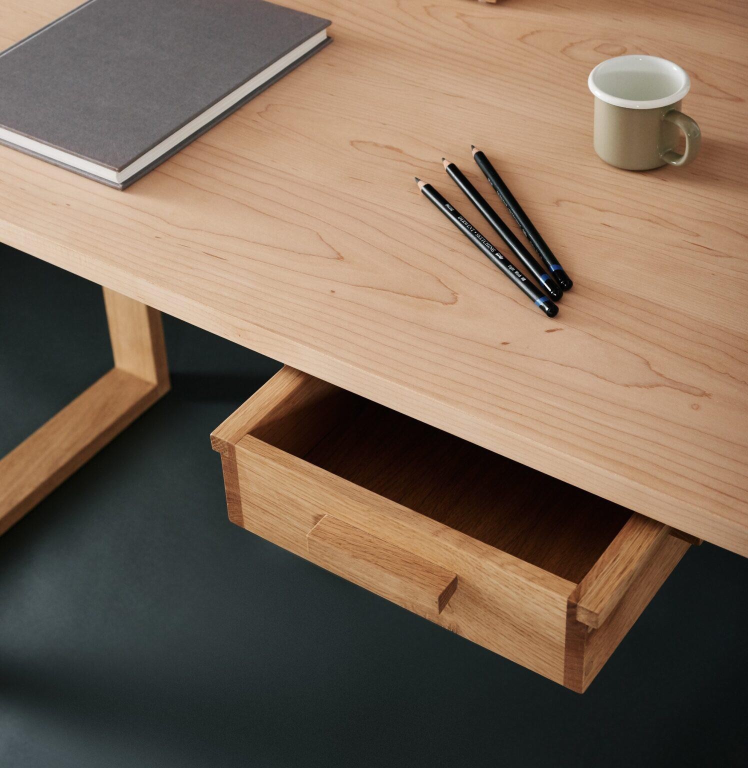 Linerora Avai Desk Wooden Desk