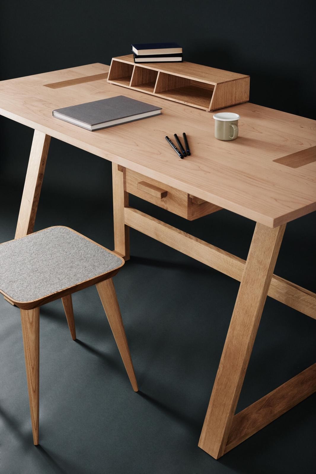 Linerora Avai Desk Wooden Desk