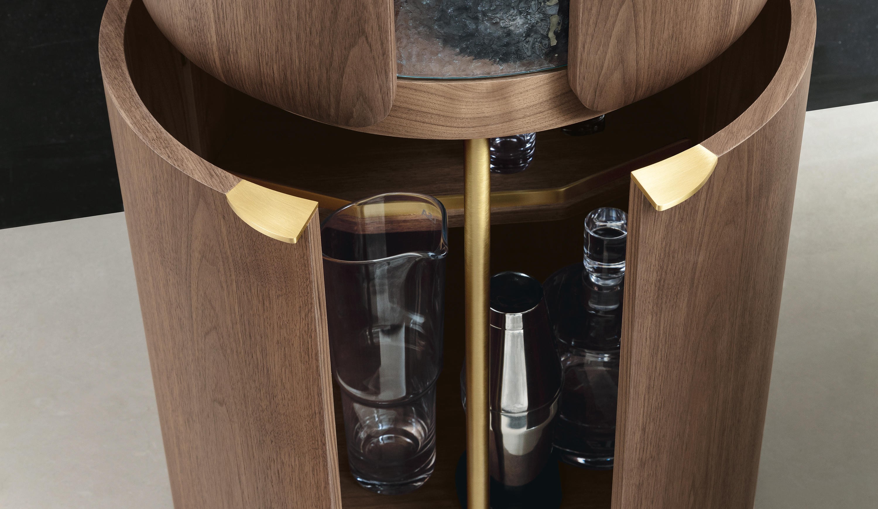 Fondu Wooden Wine Cabinet