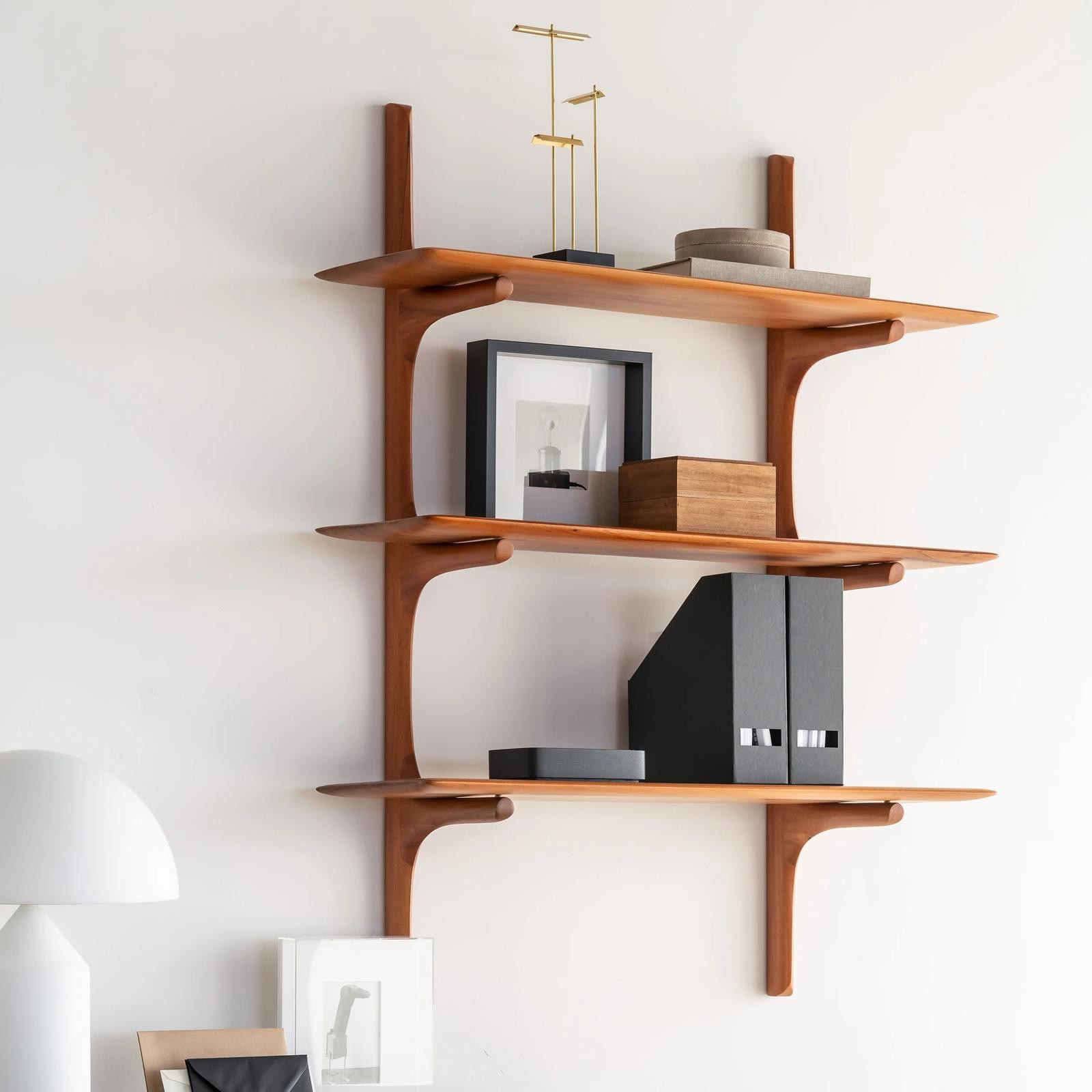 Linerora PI Wall Shelf