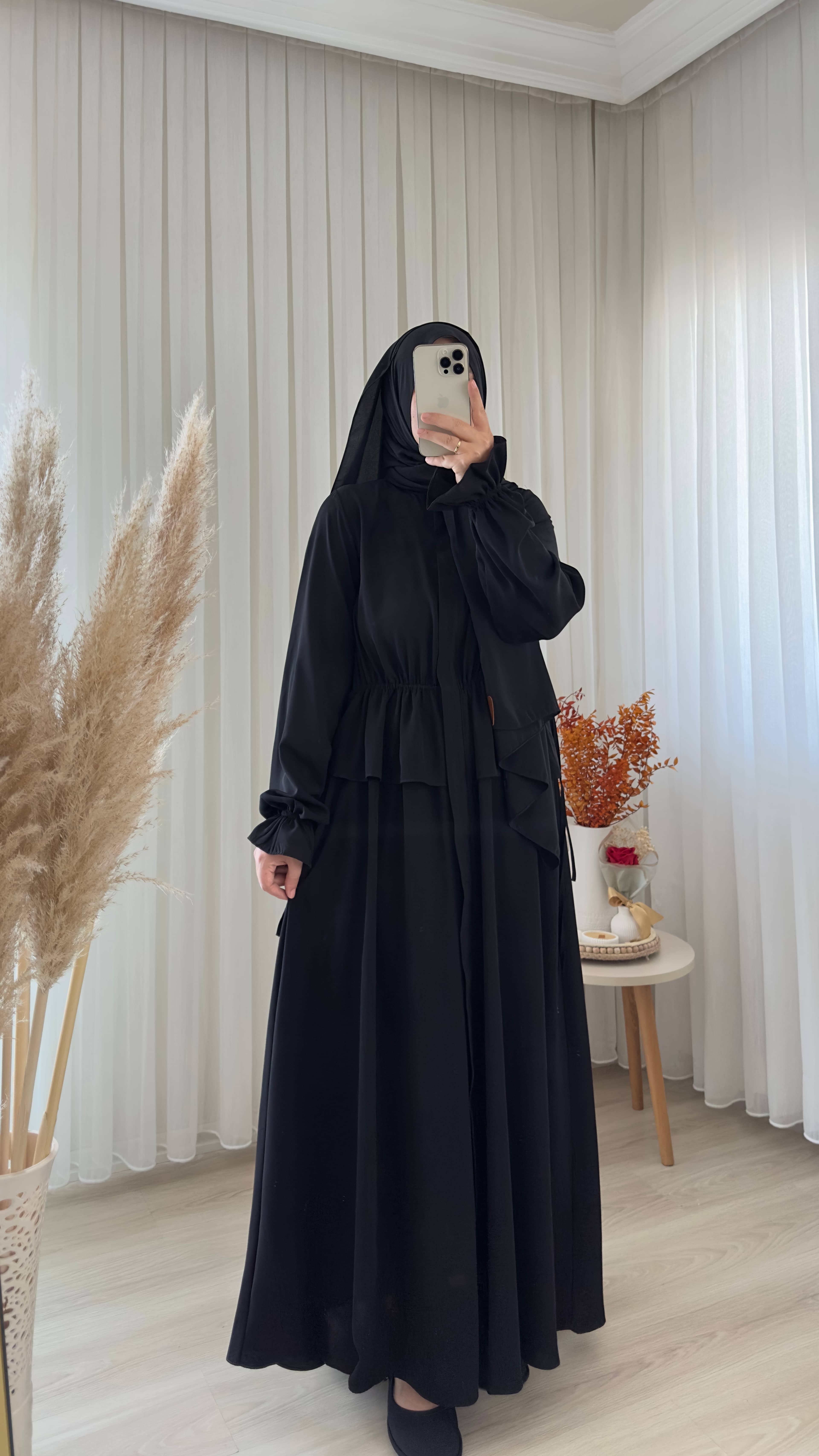 Hanne Ferace - SİYAH