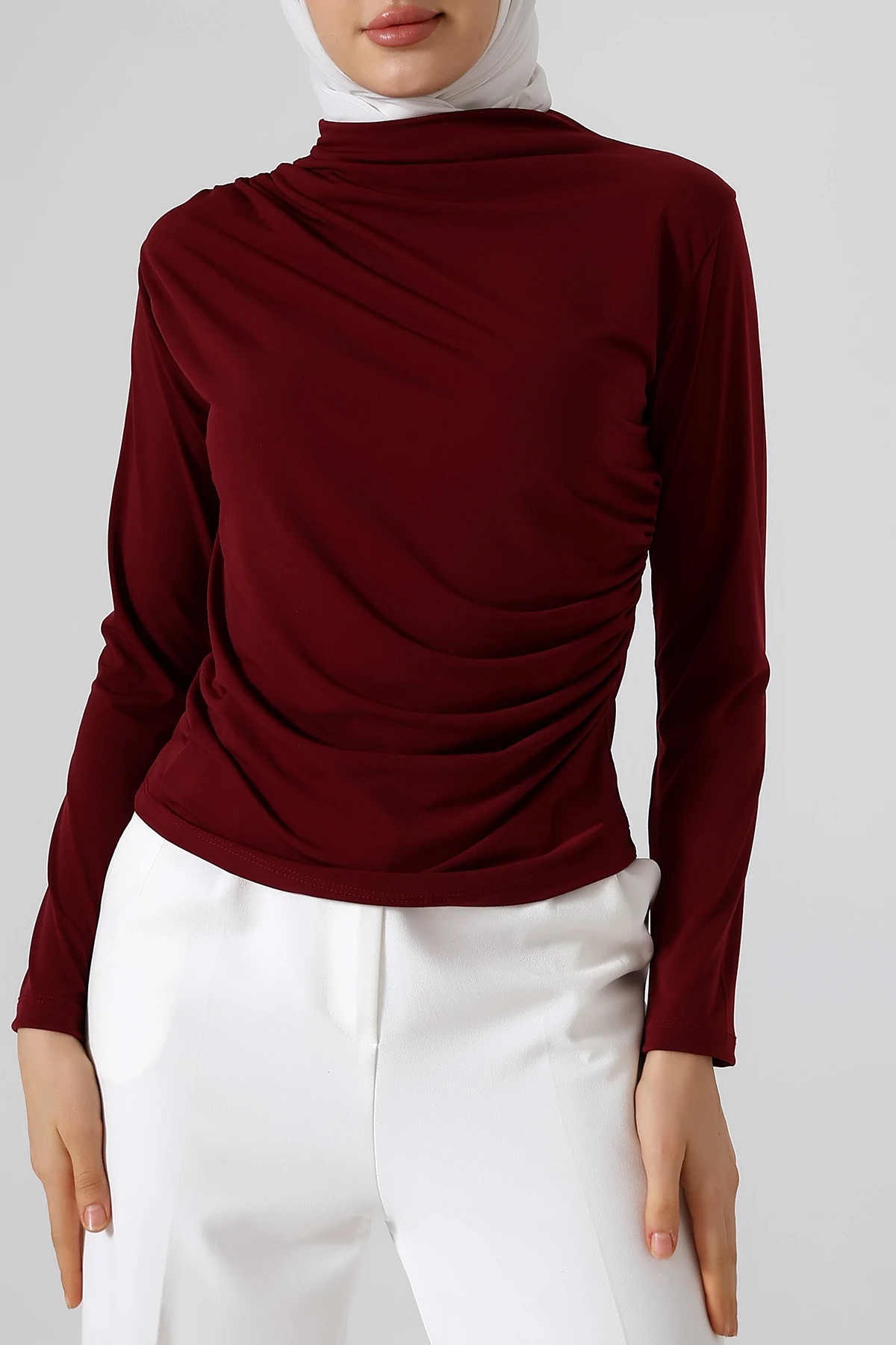 SABR Sandy Balıkçı Yaka Büzgü Detaylı Bluz – Rahat & Zarif