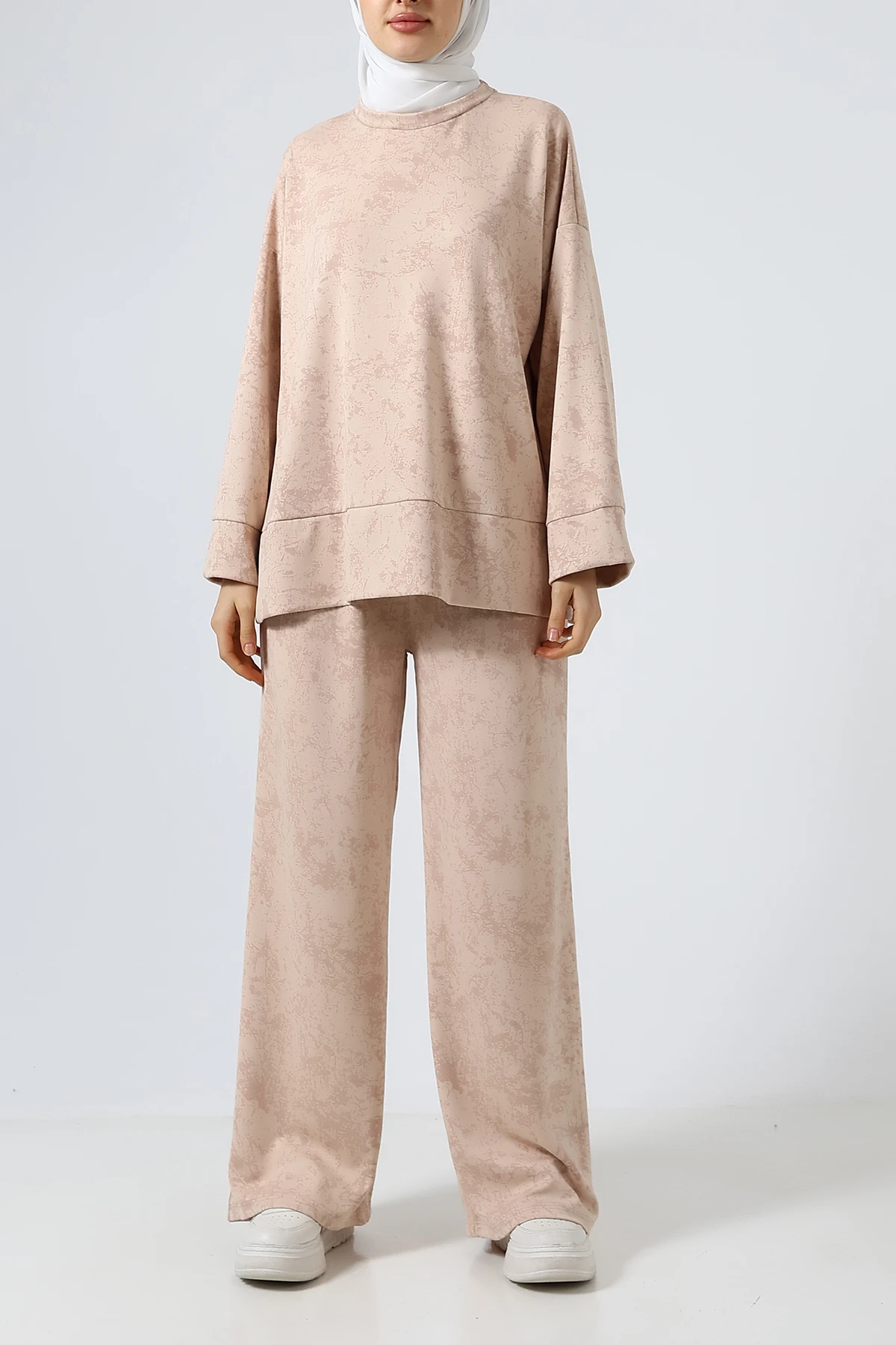 SABR Baskılı PolyViskon Kumaş İkili Takım – Rahat ve Şık Tunik & Pantolon Kombini - Açık Bej PolyViskon