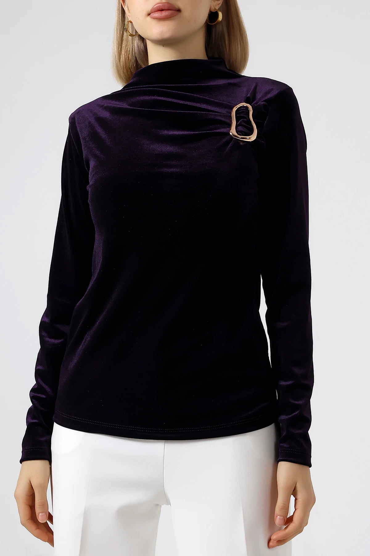 SABR Kadife Yarım Balıkçı Yaka Tokalı Bluz – Zarif & Şık Kadın Bluz - Gece Moru Kadife