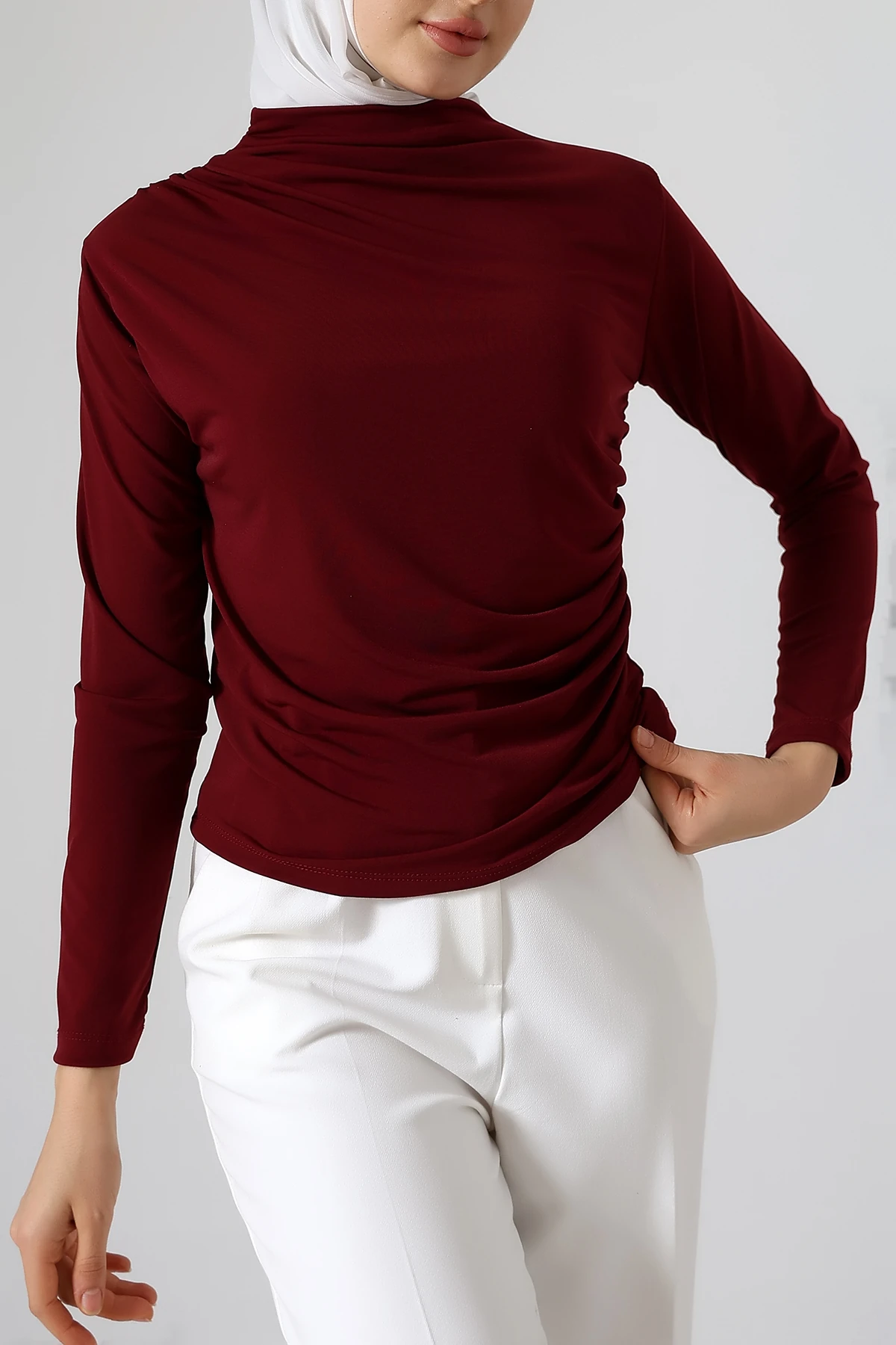 SABR Sandy Balıkçı Yaka Büzgü Detaylı Bluz – Rahat & Zarif