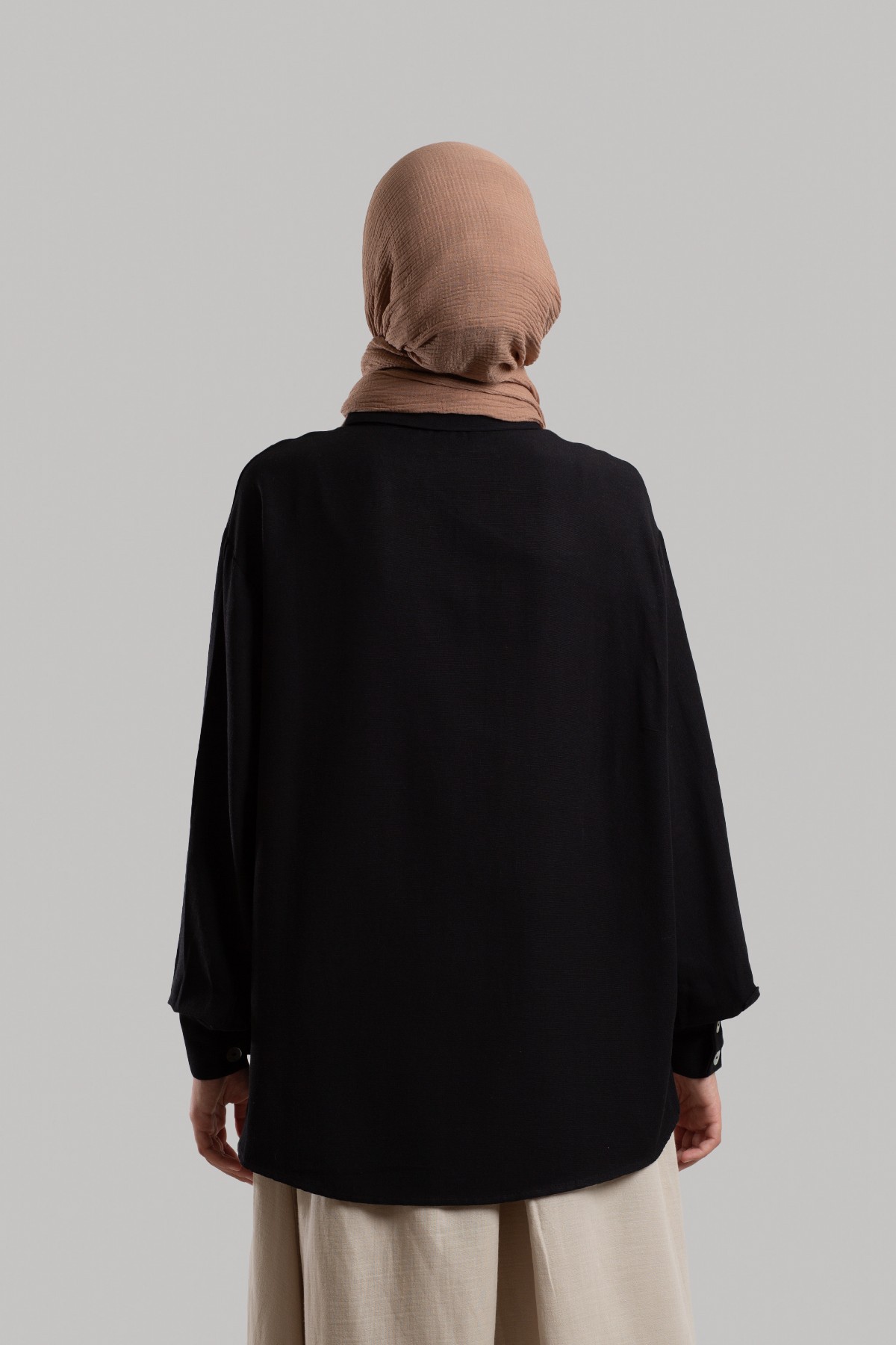 Classic Collar Linen Shirt
