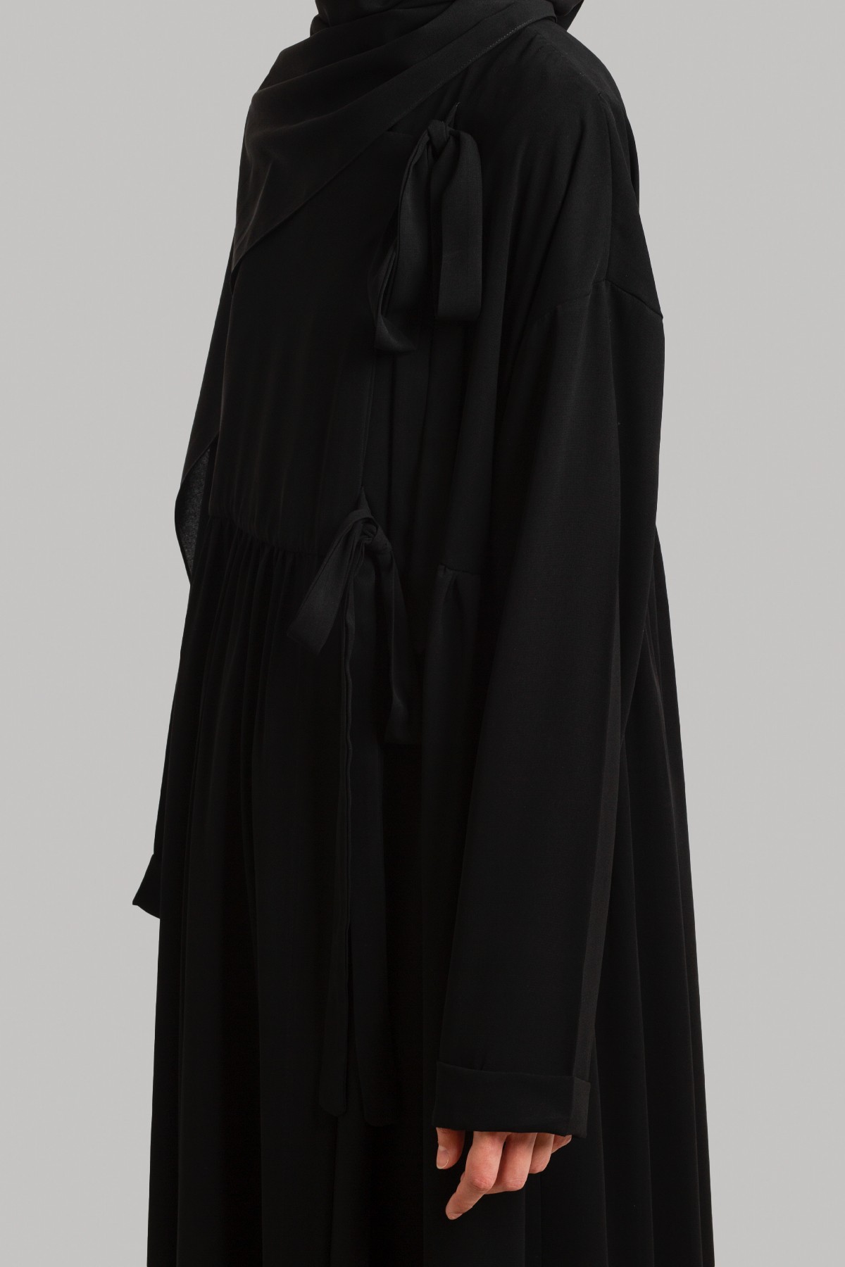 Aksa Abaya