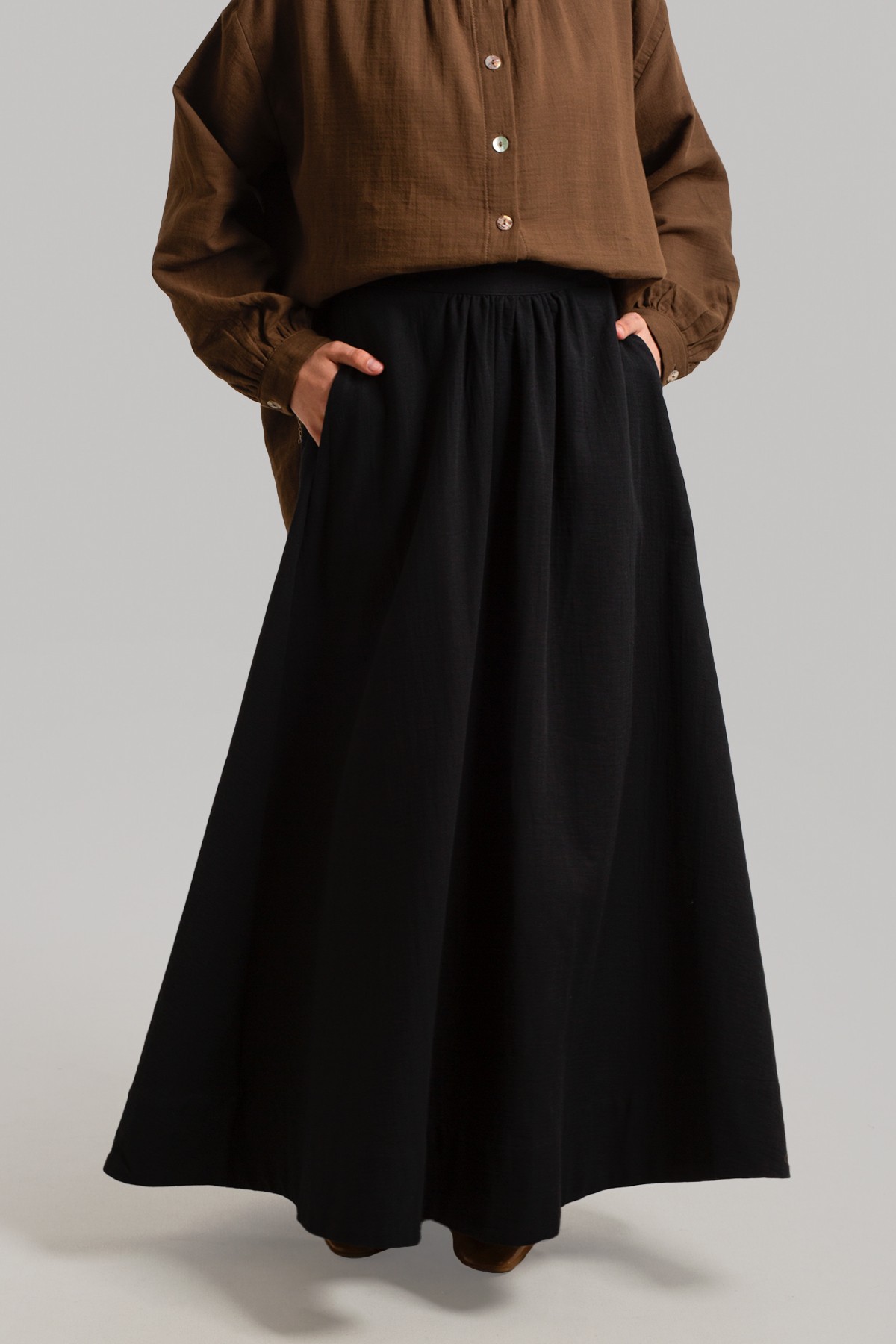 Gathered Muslin Skirt - Black