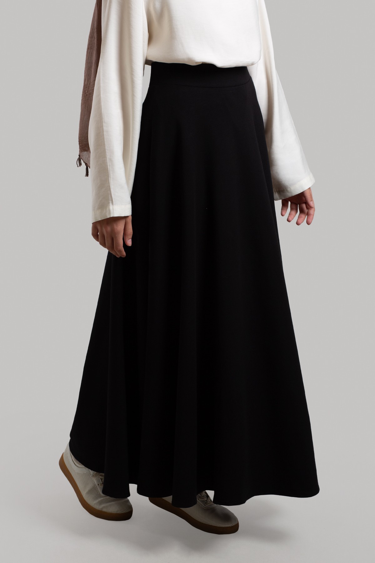 Elastic Waist Flared Skirt - Black