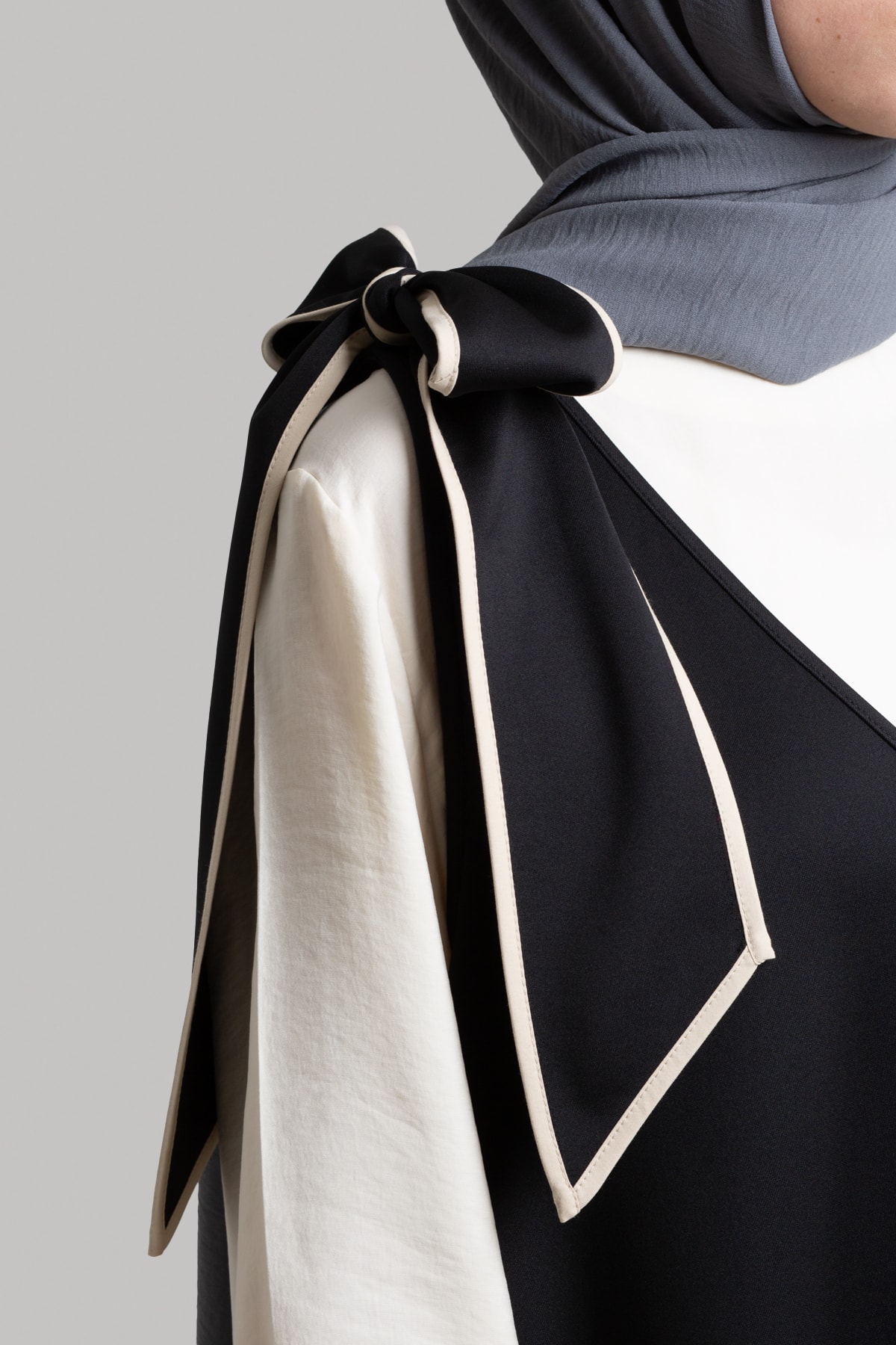 Bow-detailed Scuba Dress