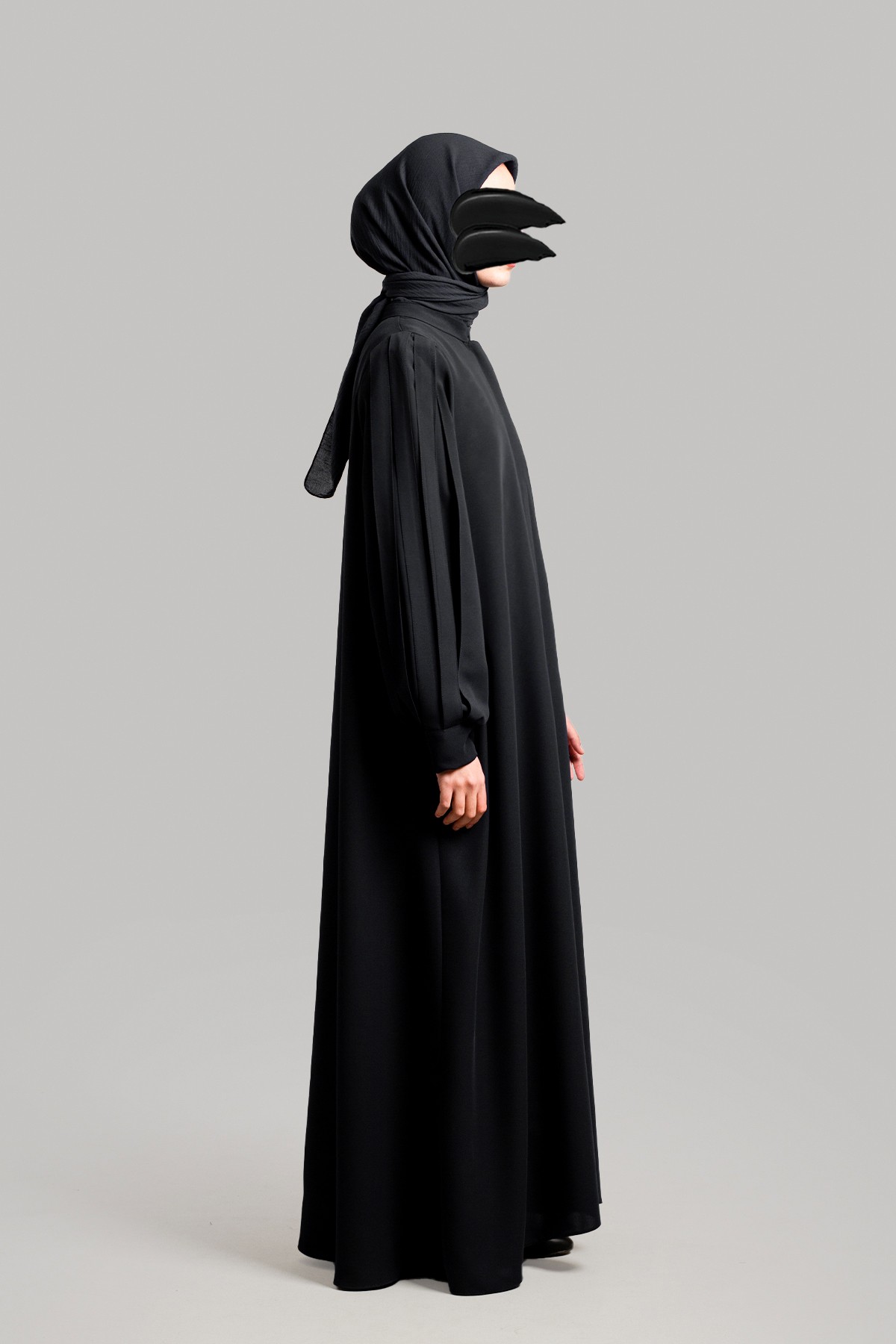 Pleated Sleeve Zipped Abaya