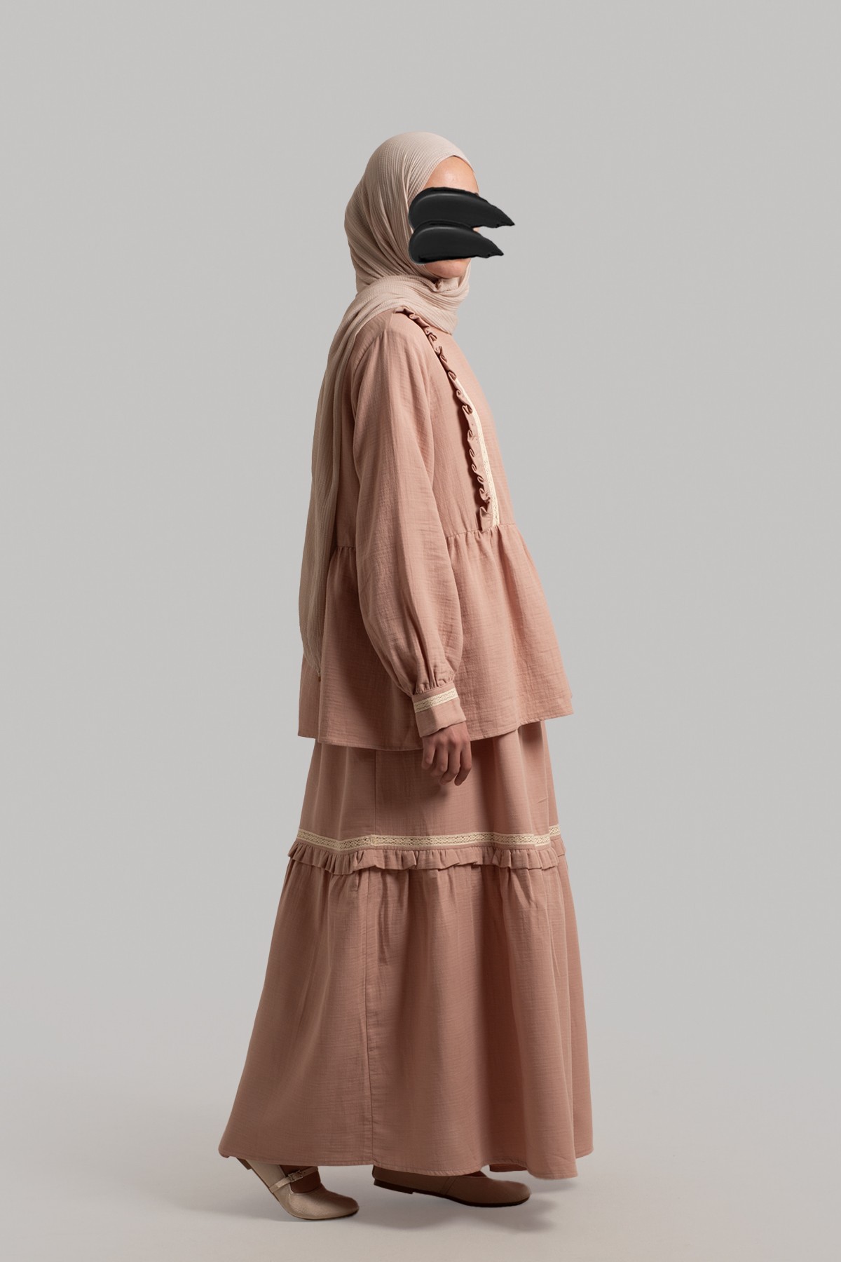 Muslin Set with Lace Details