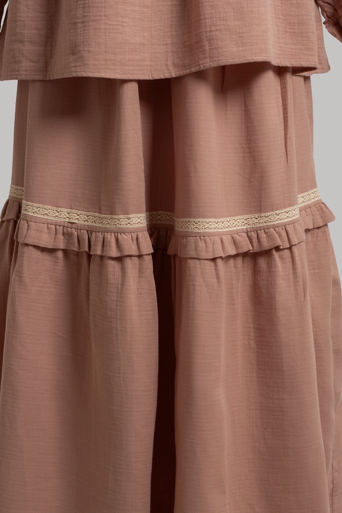 Muslin Set with Lace Details