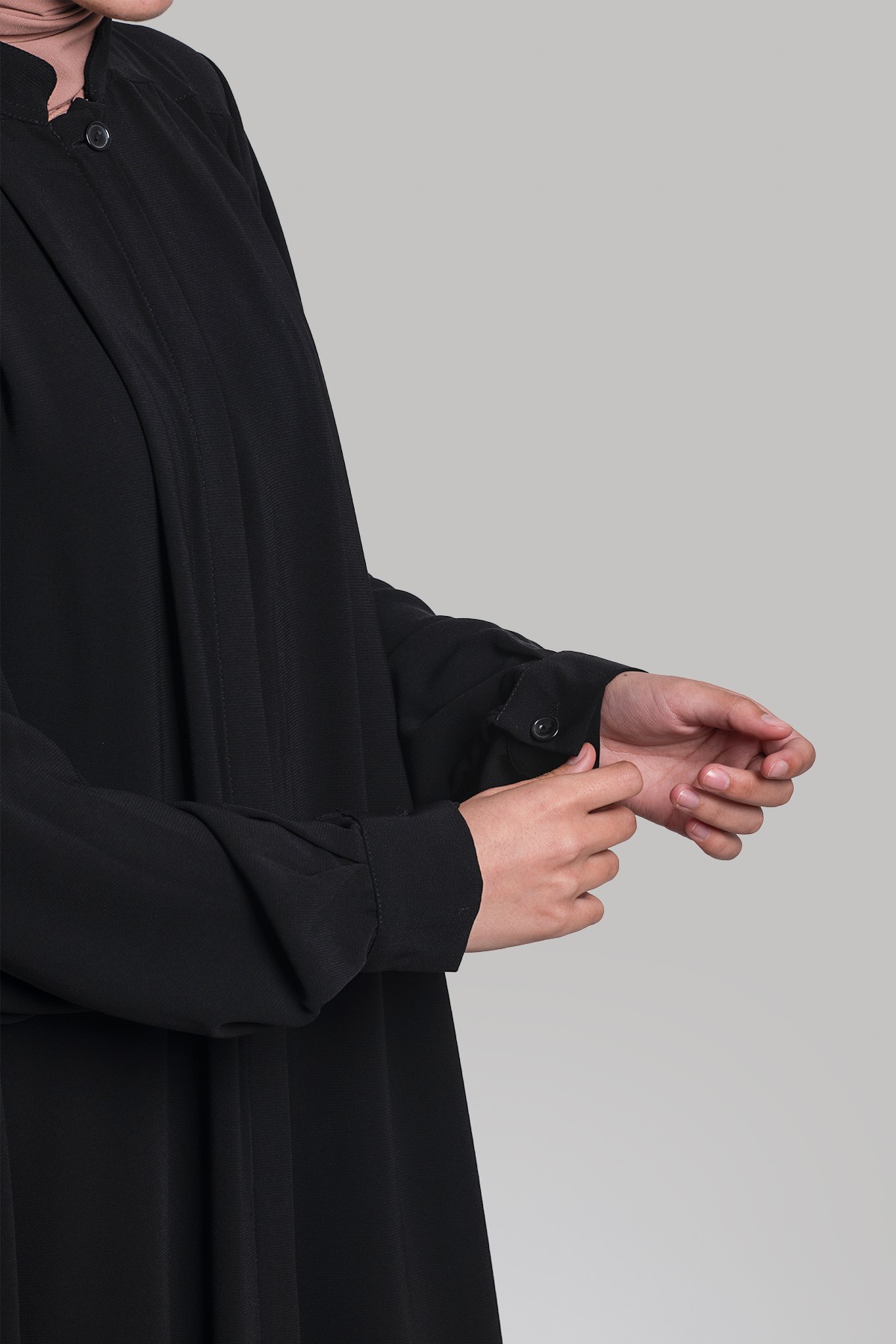 Hafsa Buttoned Abaya