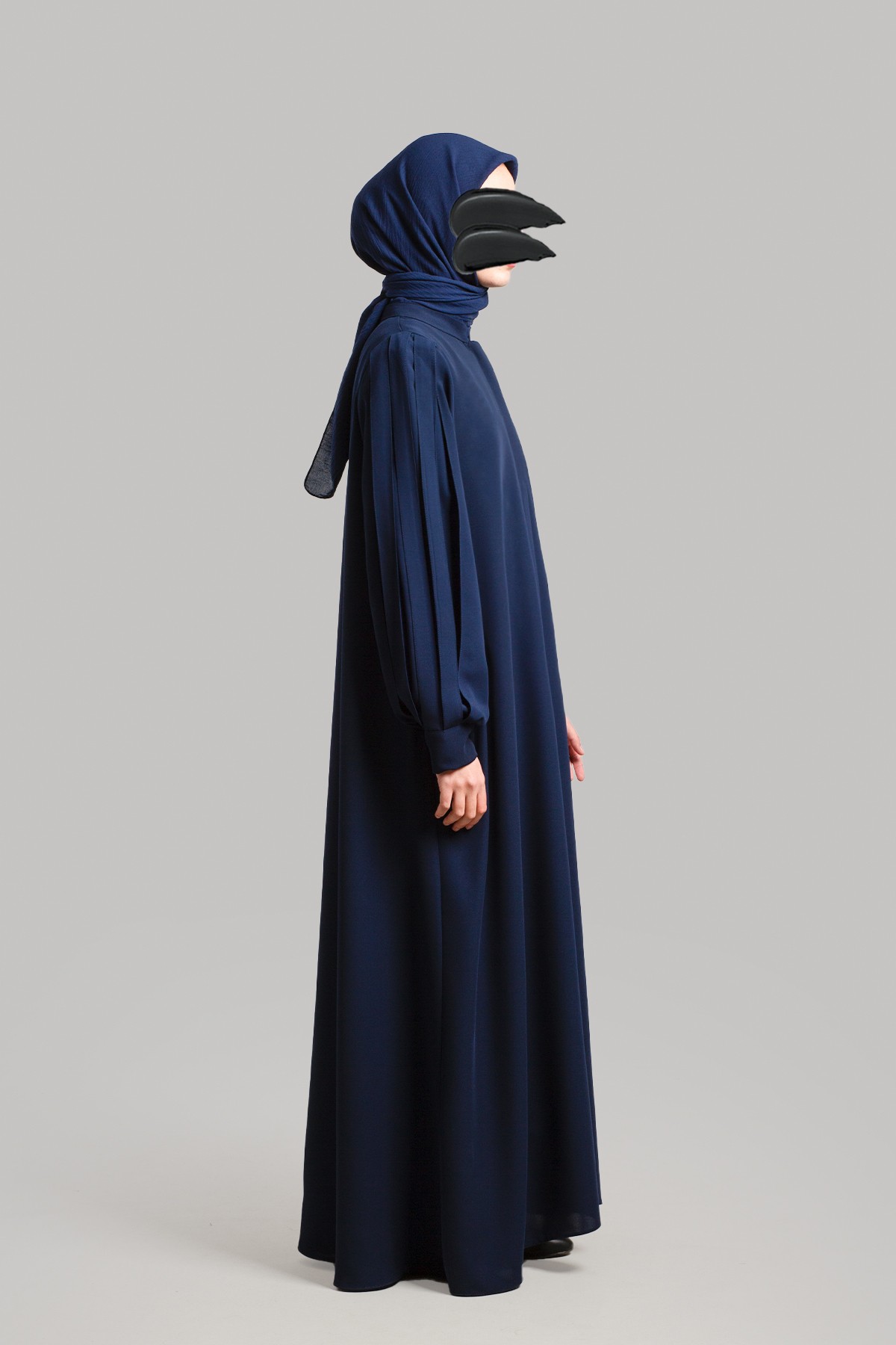 Pleated Sleeve Zipped Abaya