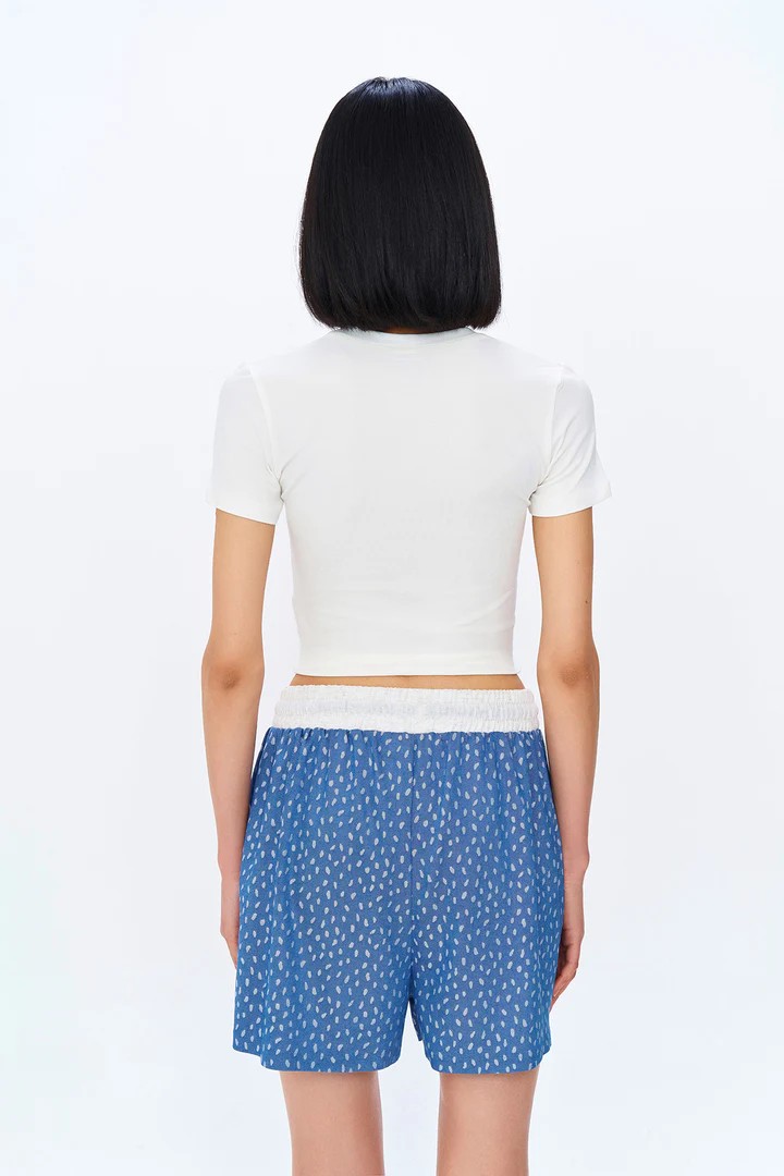  DİKİŞLİ CROP BASİC TSHİRT