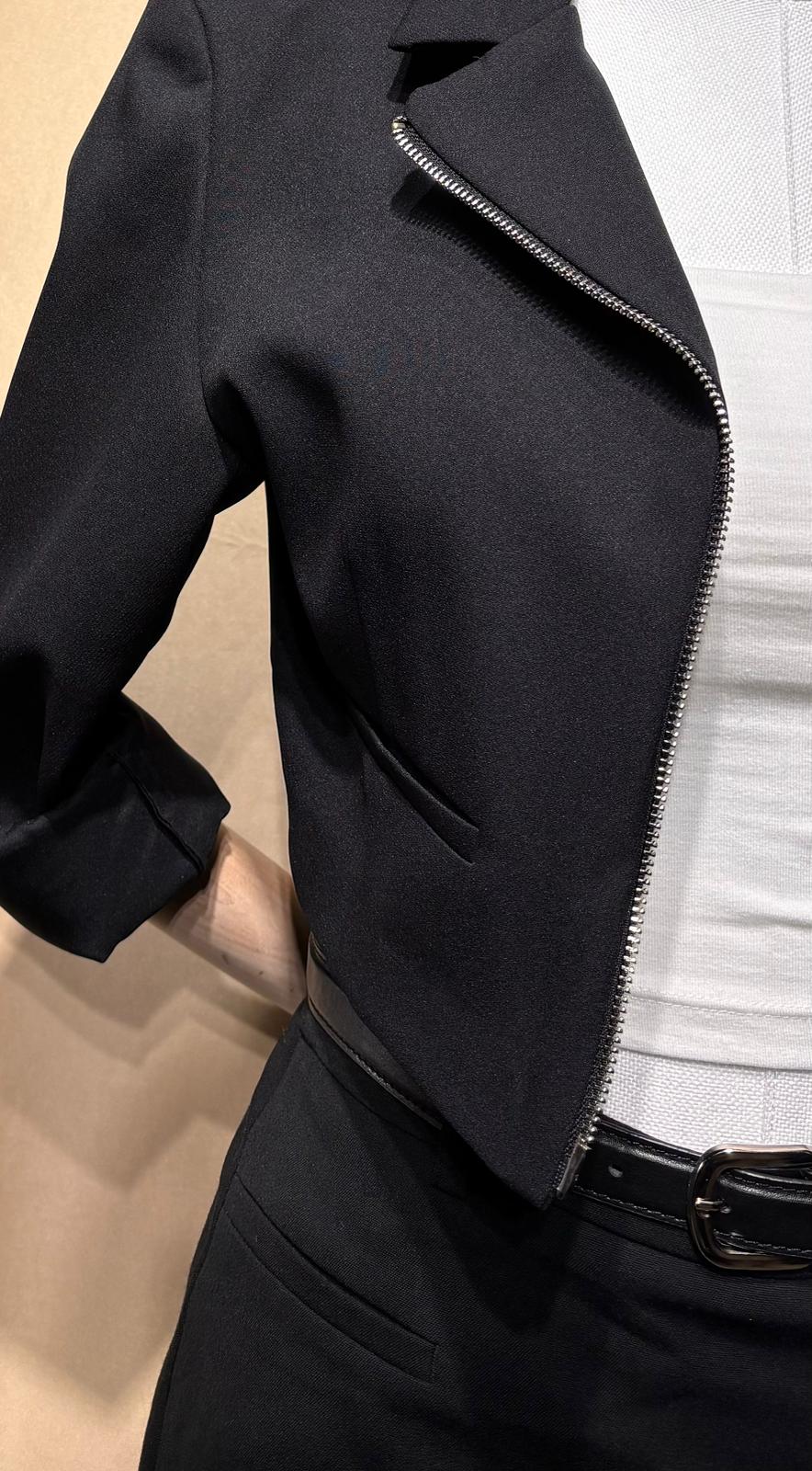 Önü Fermuarlı Crop Blazer Ceket