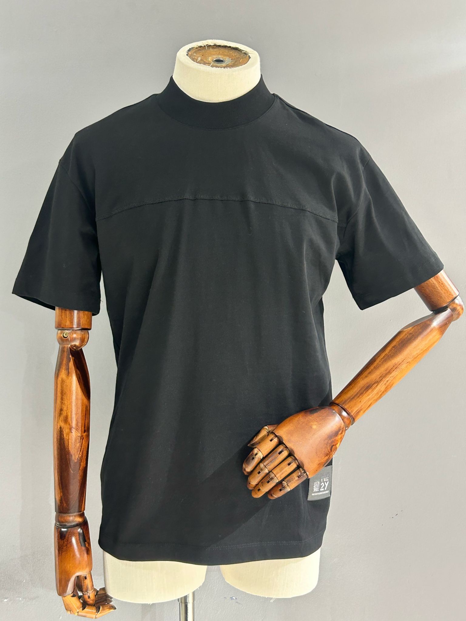 OVERSIZE YAKA DETAYLI TSHIRT - SİYAH