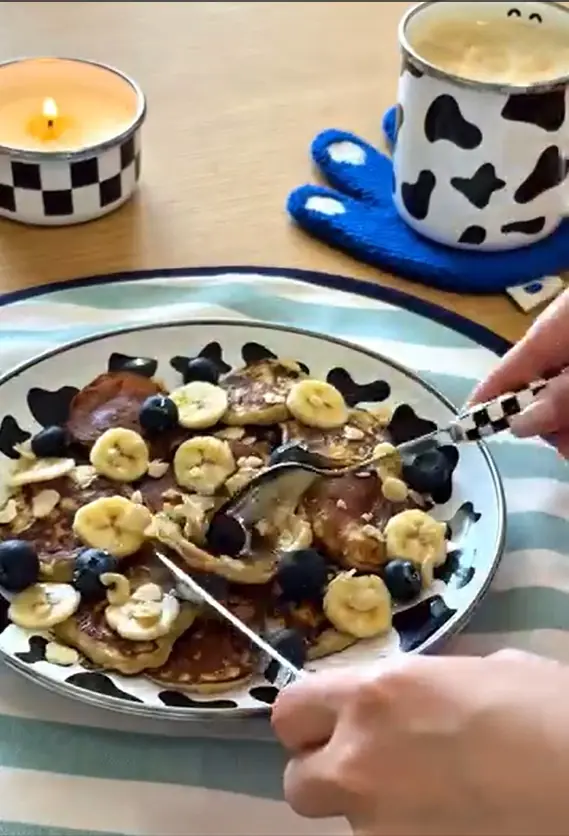 Güne efsane bir pankekle başlıyoruz, hazır mısınız? 🥞✨