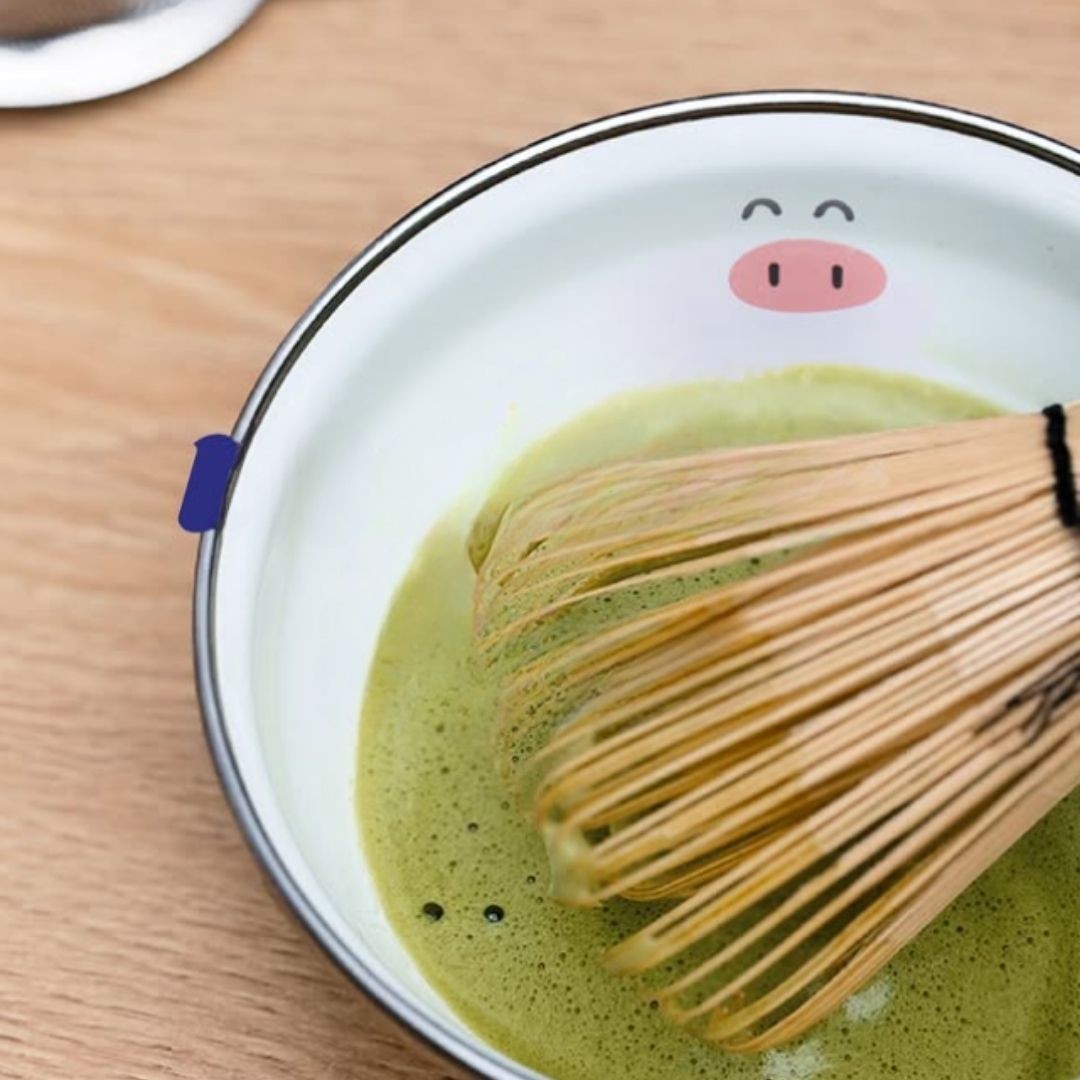 Emaye Kupa ve Matcha Latte Uyumu