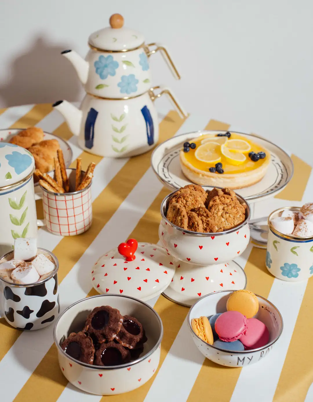 Sağlıklı, estetik ve uzun ömürlü mutfaklar için Emaylab!