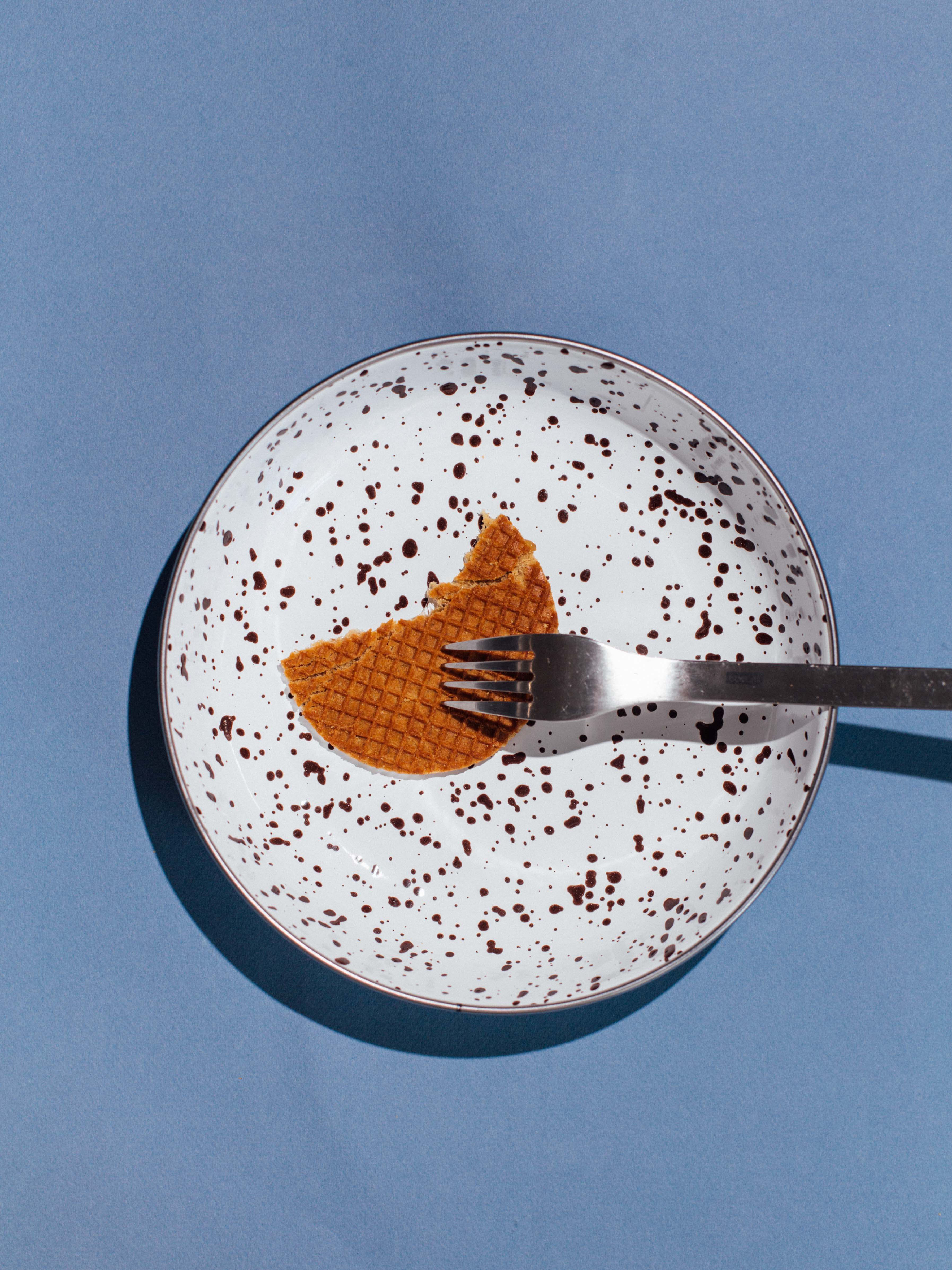 EMAYlab Speckles Bowl Tabağı - Bowl Kase - Salata Kasesi - Sunum Kasesi 21cm - kahverengi