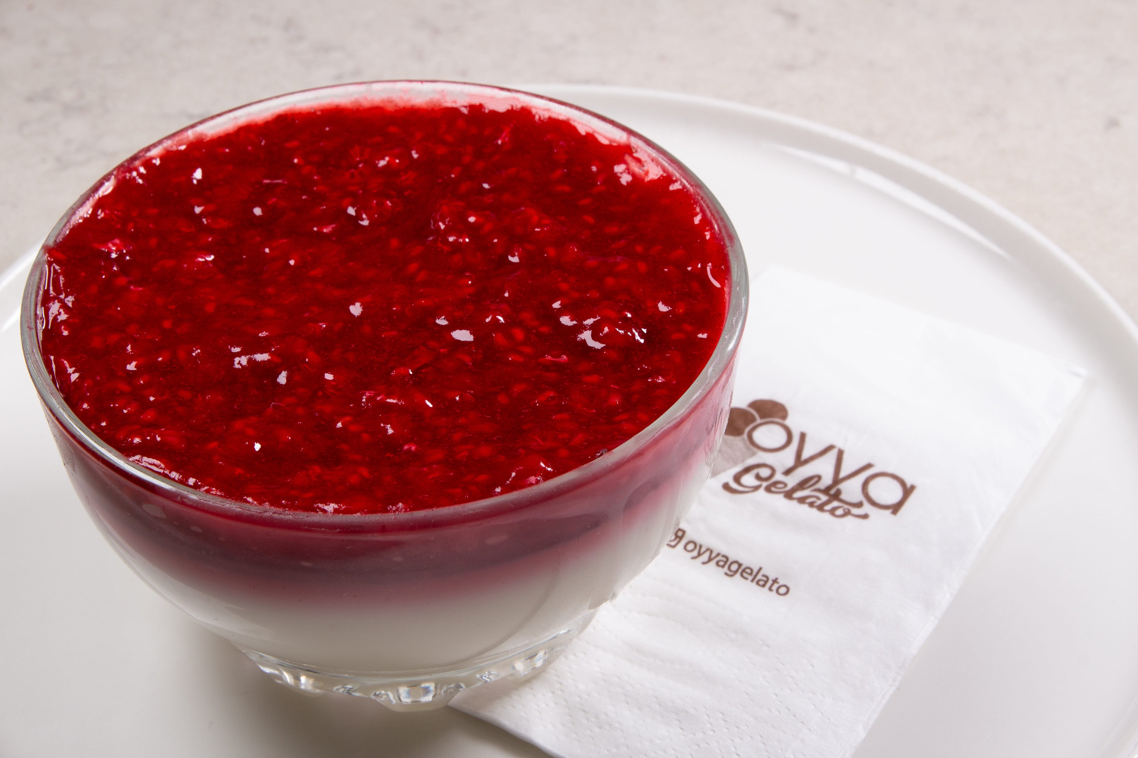 Frambuazlı Panna Cotta