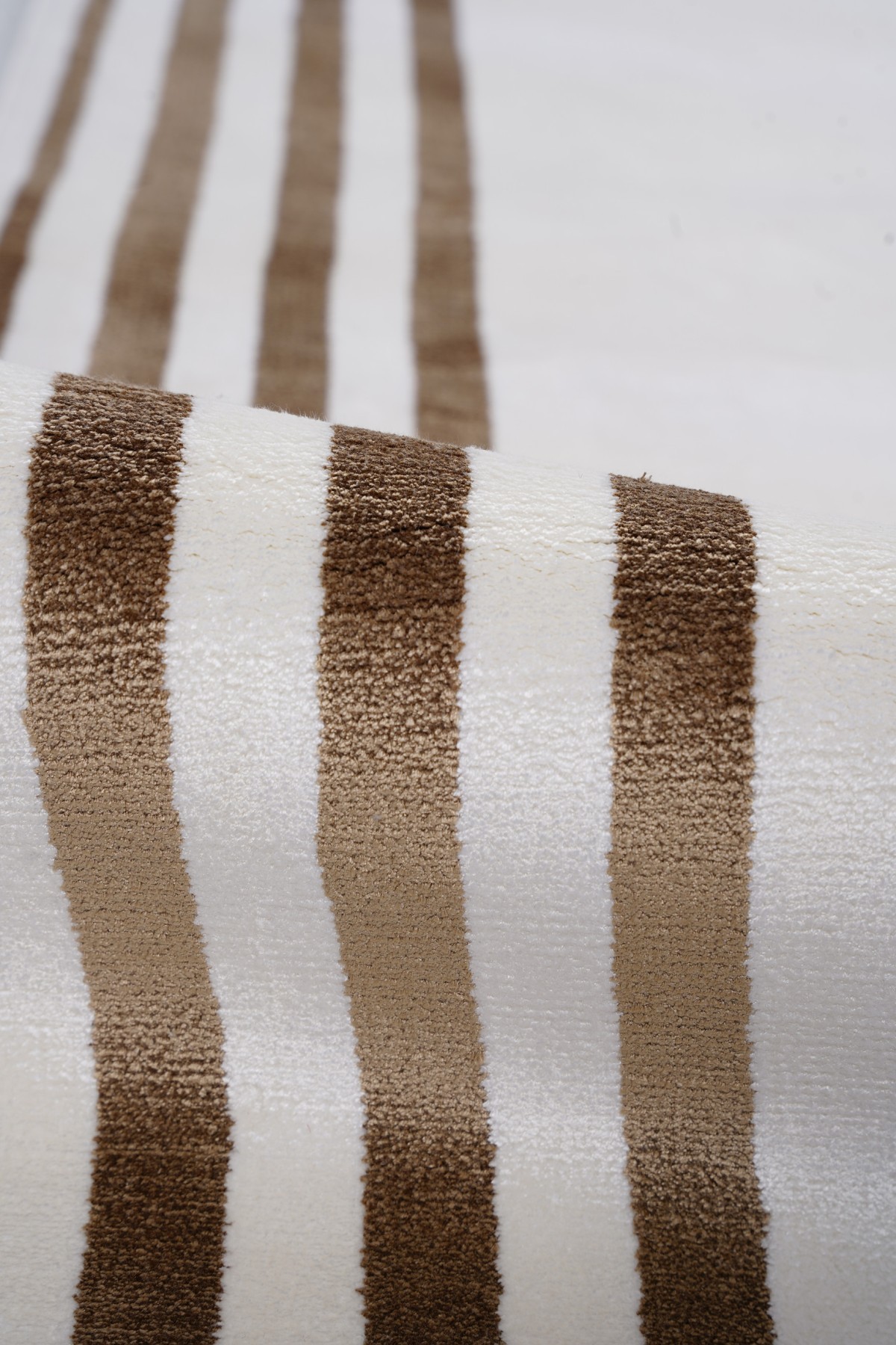 Nova 205 Krem Gold Kesik Çerçeveli Bambu Halı