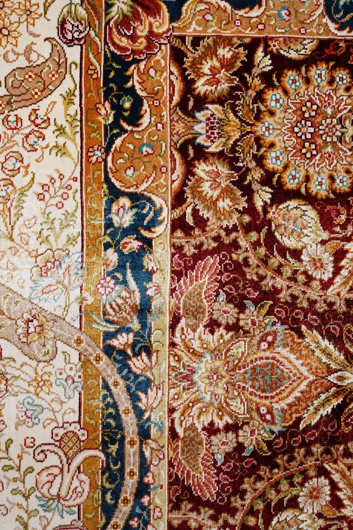 Art Silk 230 Line Renkli Klasik El Dokuma Halı