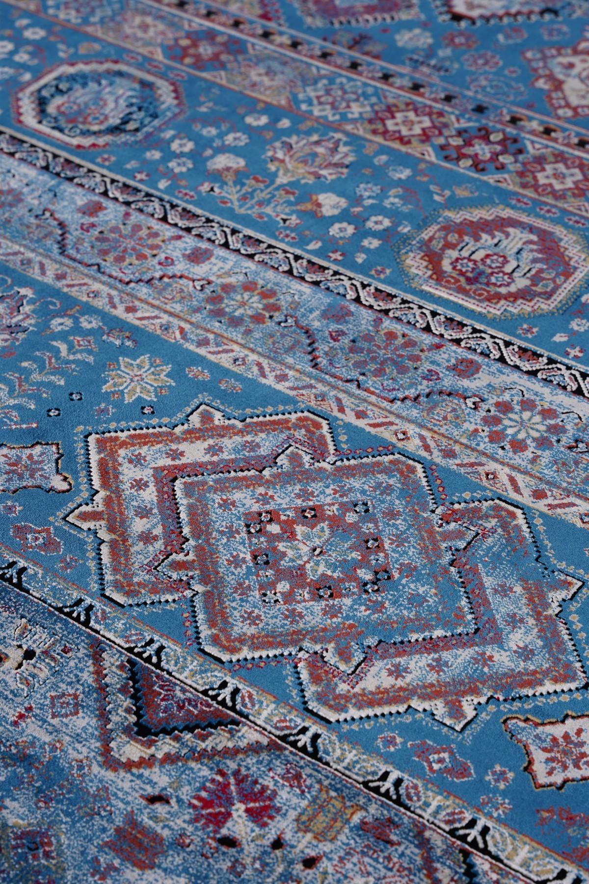Mavery 2221B Klasik Makine Halısı