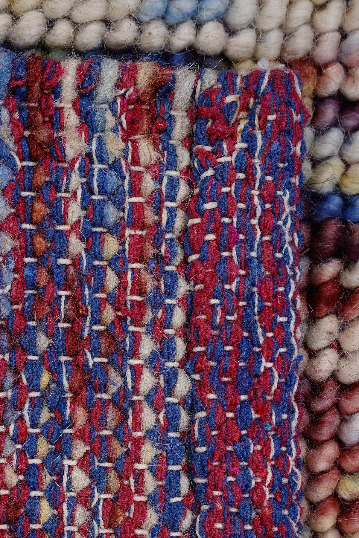 Nepal 3580 Renkli Modern El Dokuma Kışlık Bambu Halı